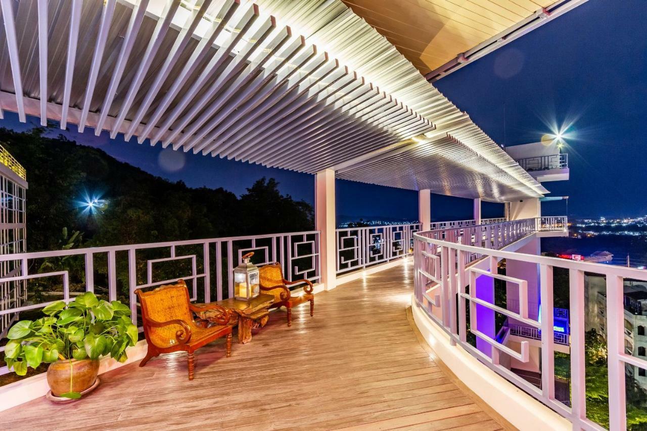 Hotel Hilltop Hotel 4*
