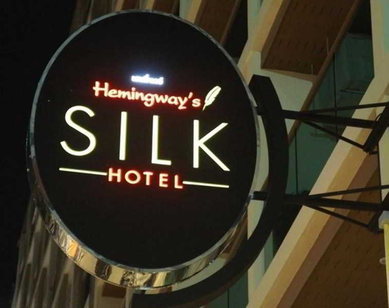 Hemingways Silk Hotel
