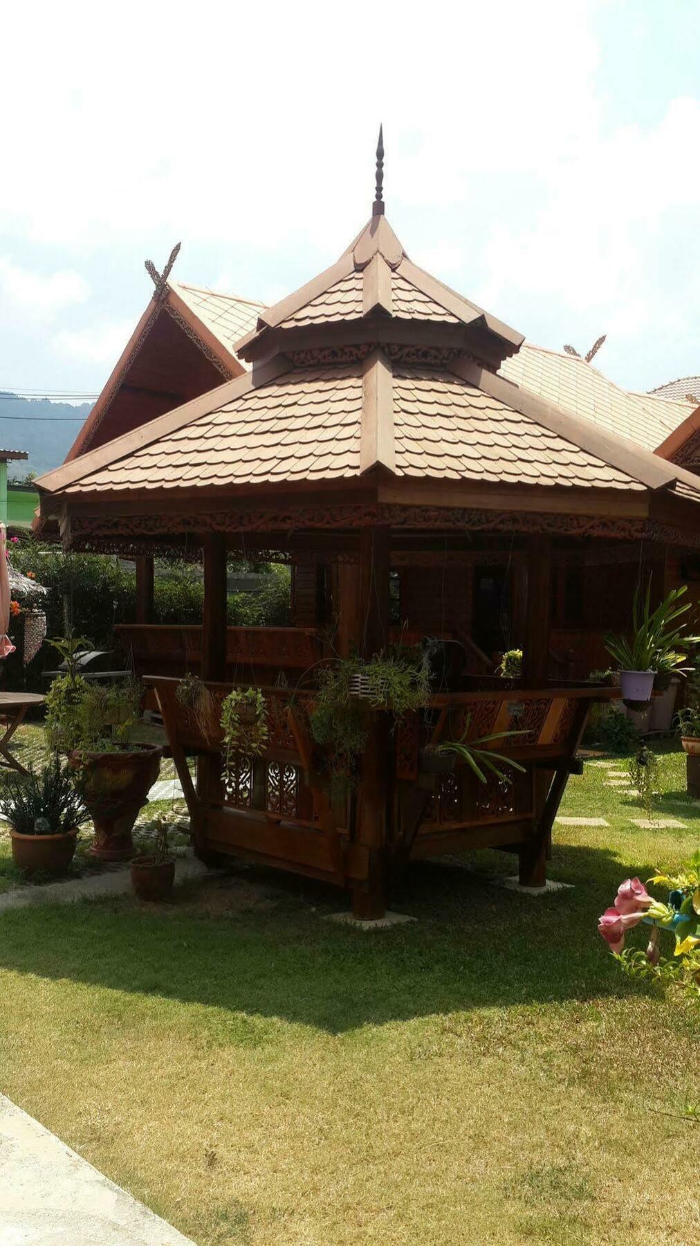 Resort Golden Teak Baan Sapparot Kamala Beach