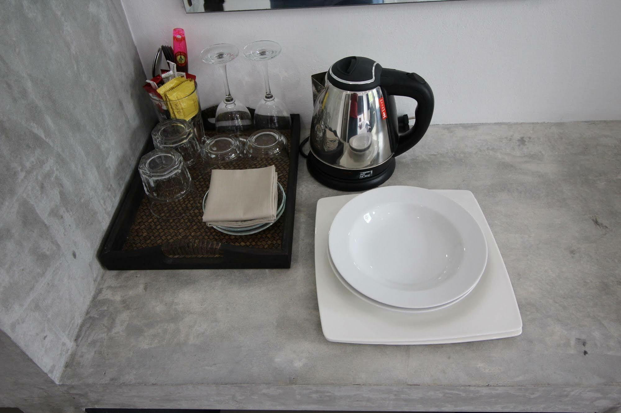High So Low Cost Aparthotel Kamala Beach