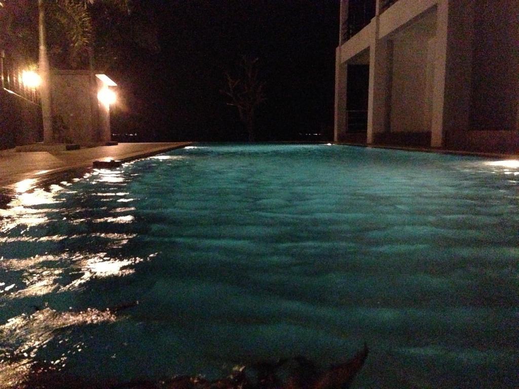 Chalong Front Apartamento