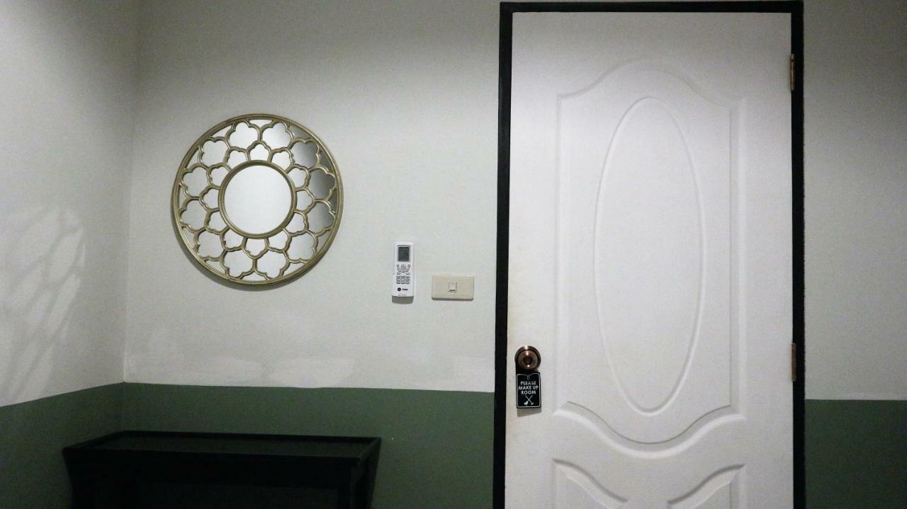 The Neighbors (adults Only) Hostel Phuket
