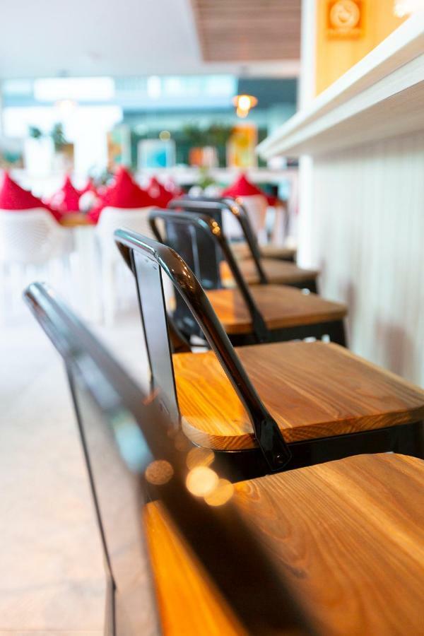 Oceanstone By Holy Cow, 2-br, 90 M2, Pool View Bang Tao Beach (Phuket)