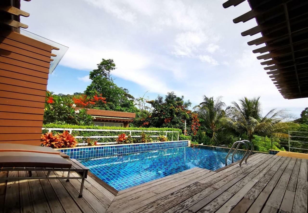 Kanita Pool Villa Karon