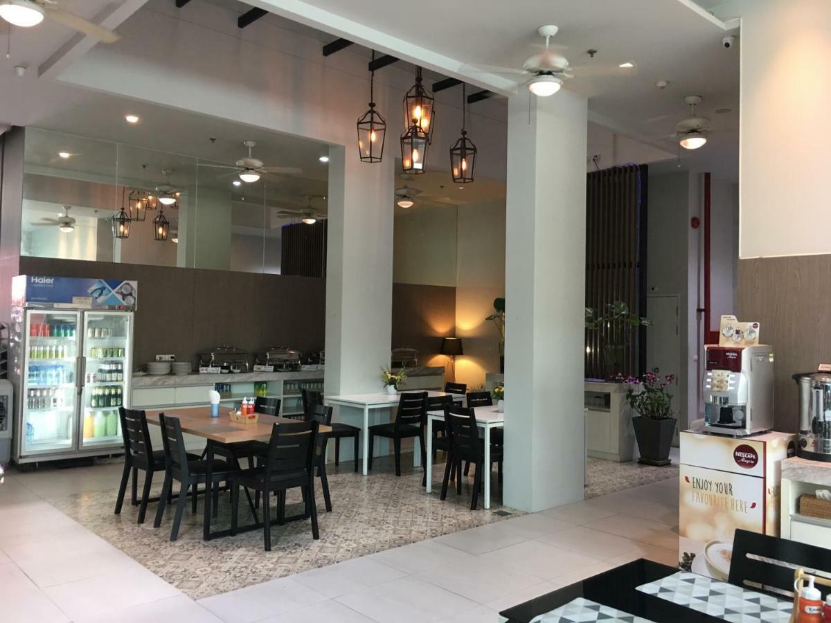 Hotel Elegancy Sansabai 3*