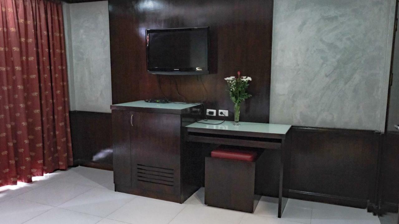 Ebs Phuket Hostel *