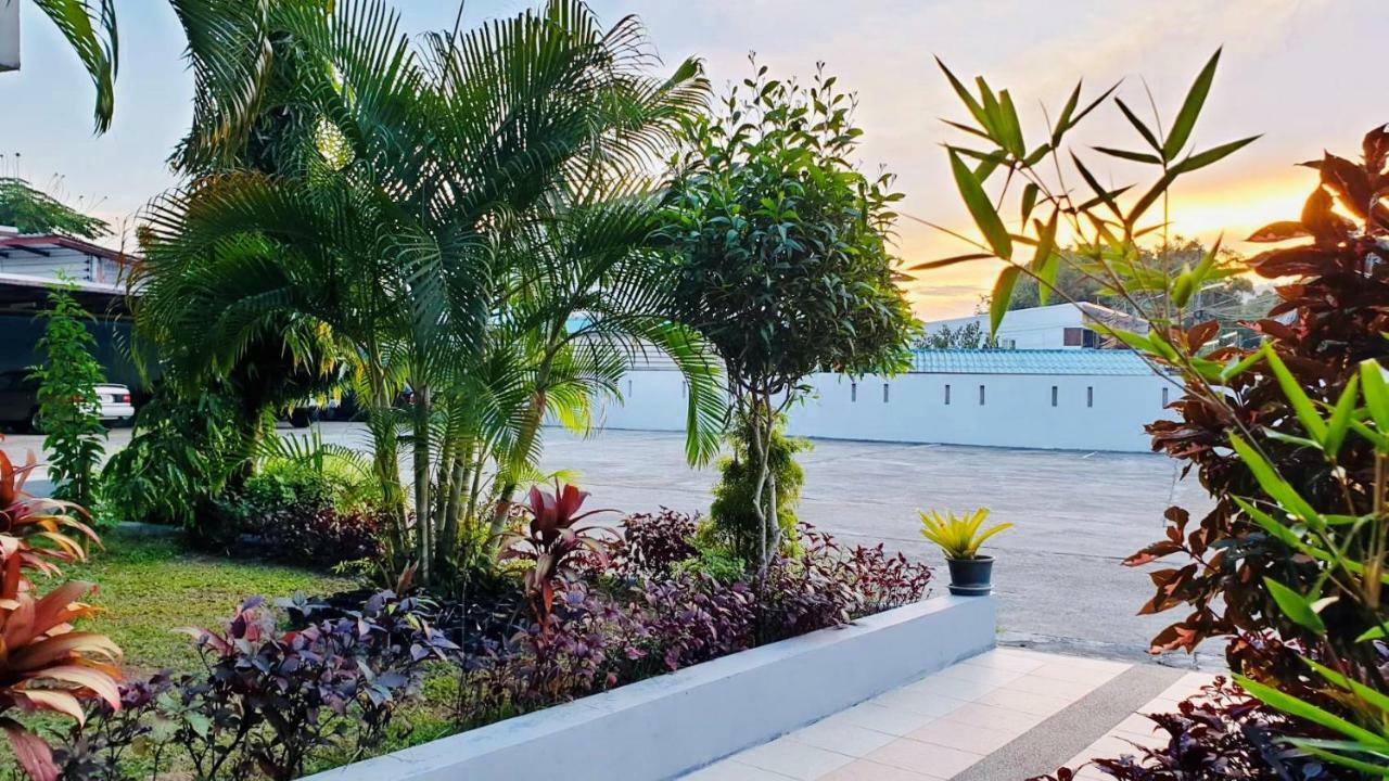 Siray House 2* Phuket