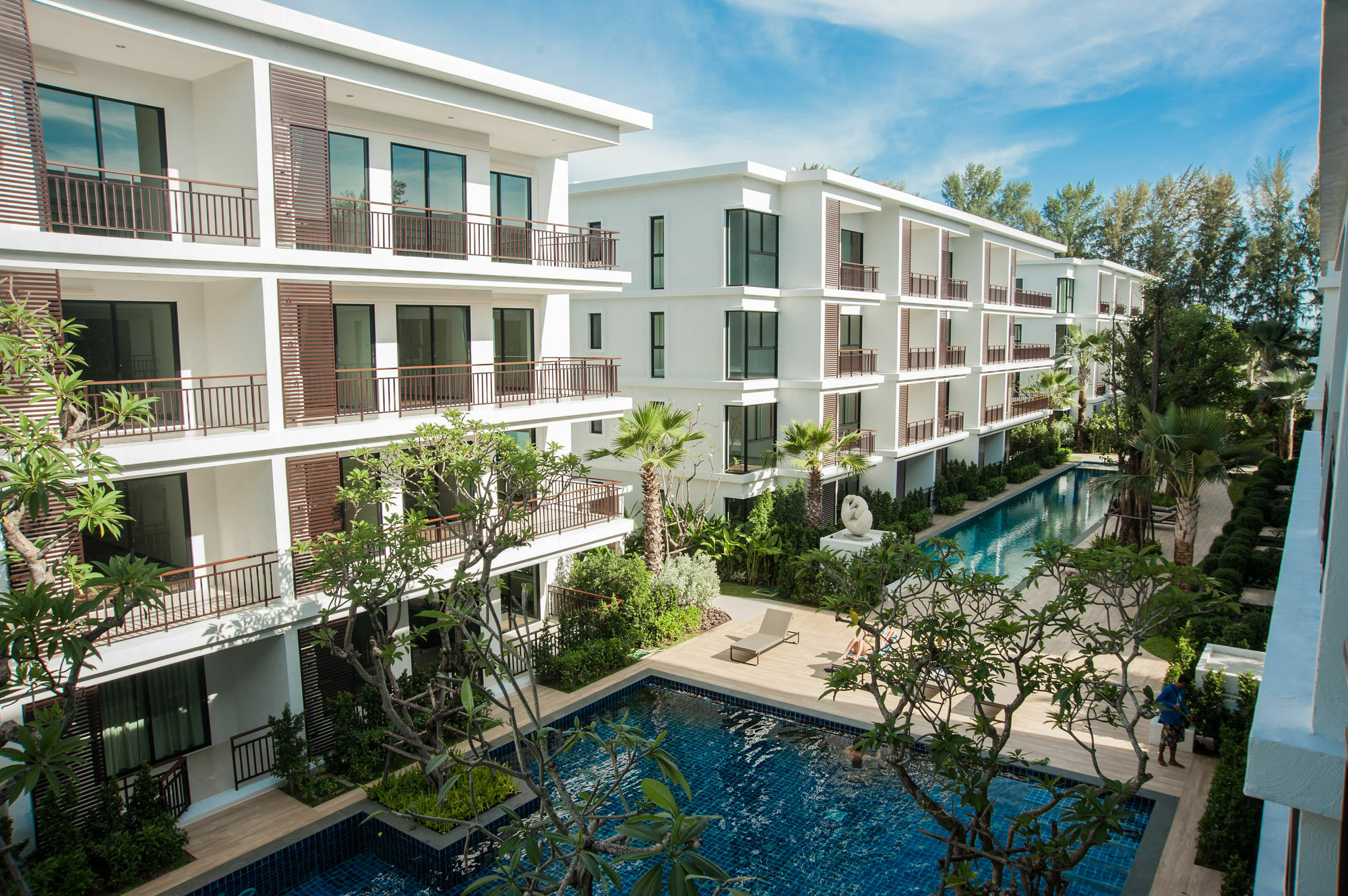 The Title Kr Beach Condotel *
