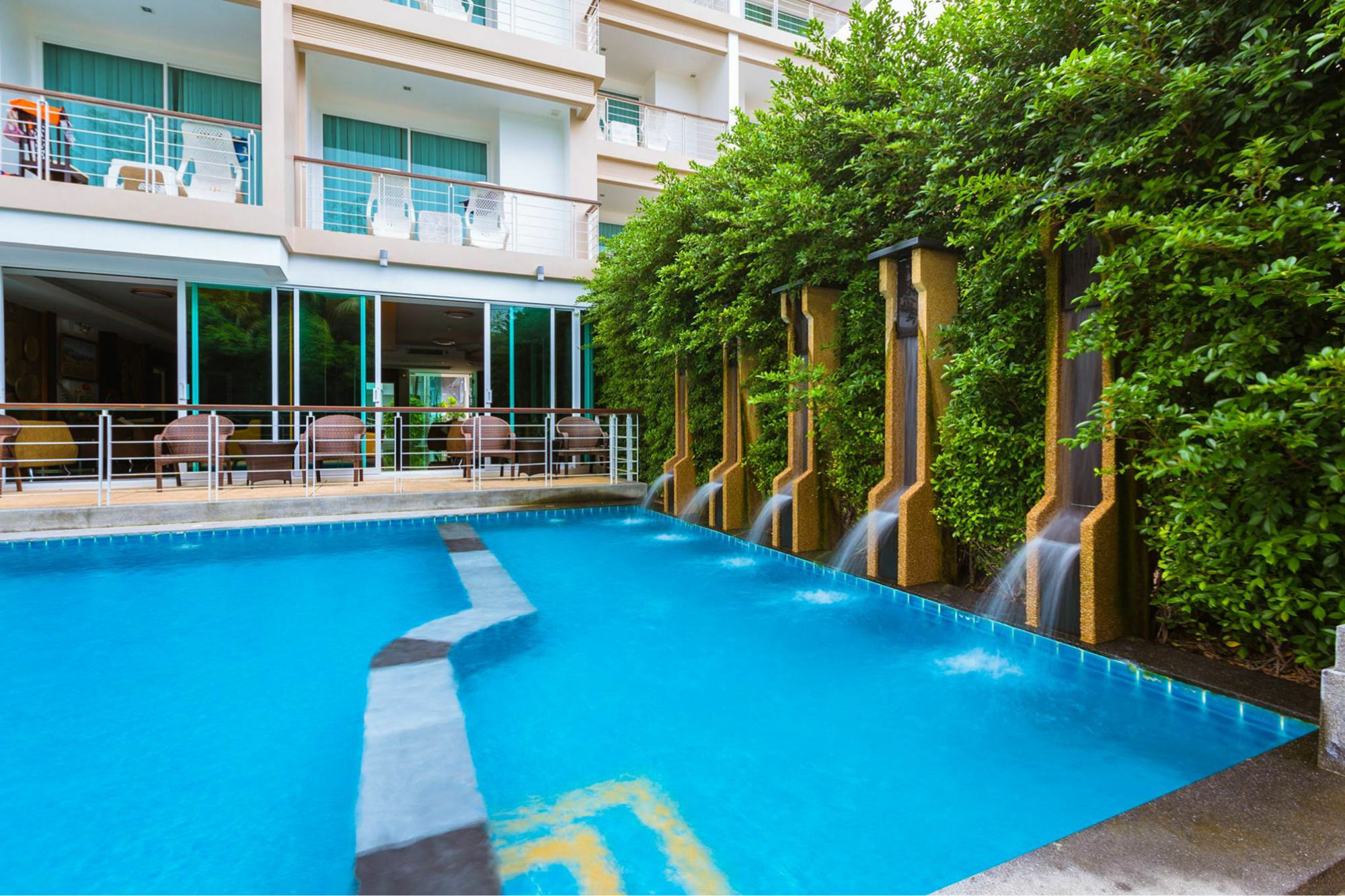 Aparthotel Phuket Seaview Resotel