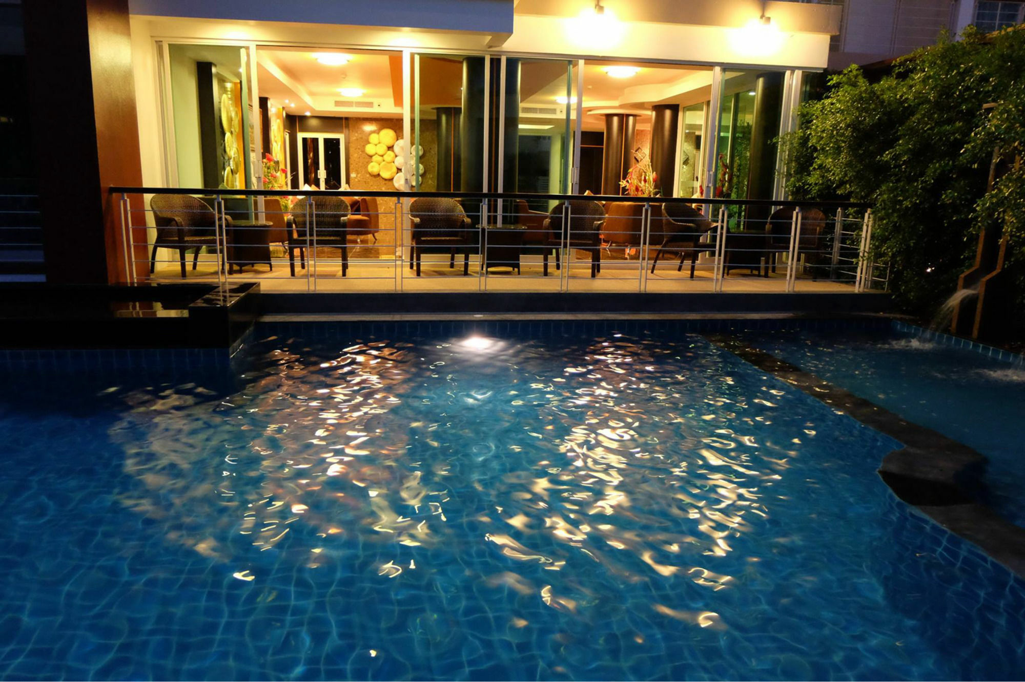 Aparthotel Phuket Seaview Resotel