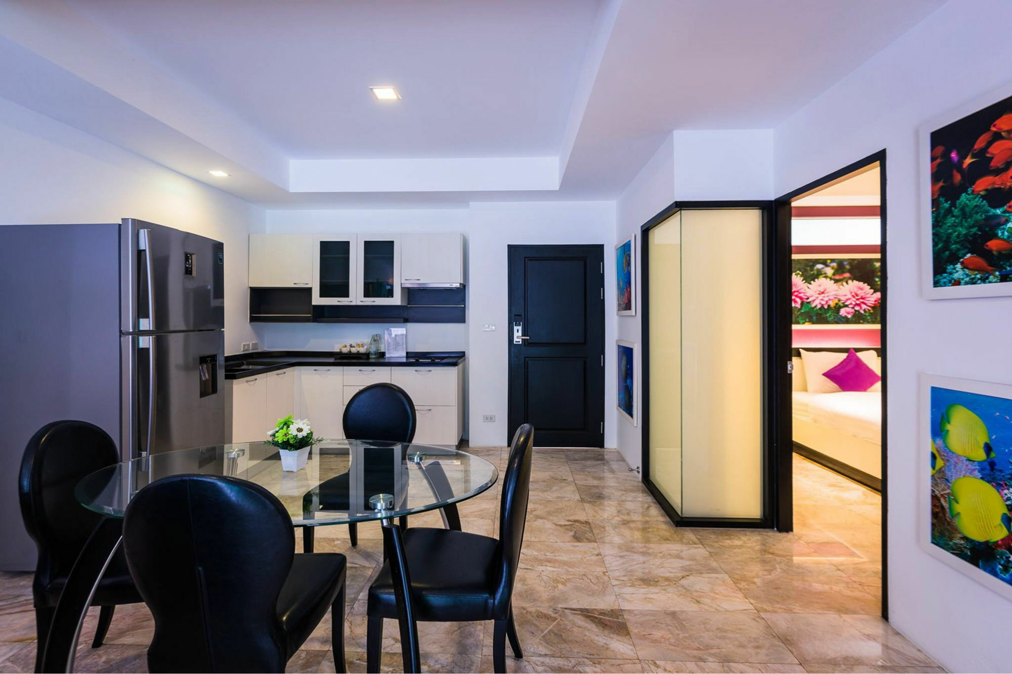 Phuket Seaview Resotel Aparthotel