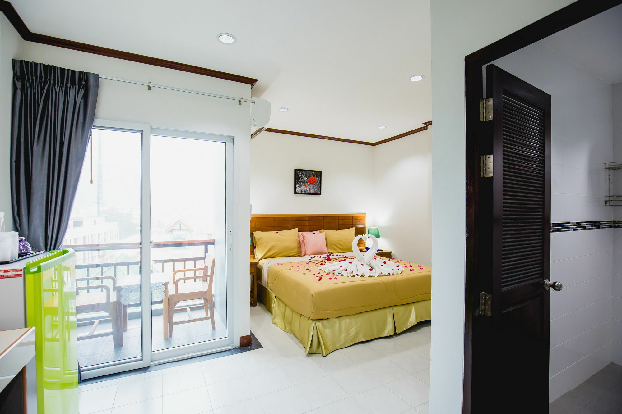 Chusri Aparthotel