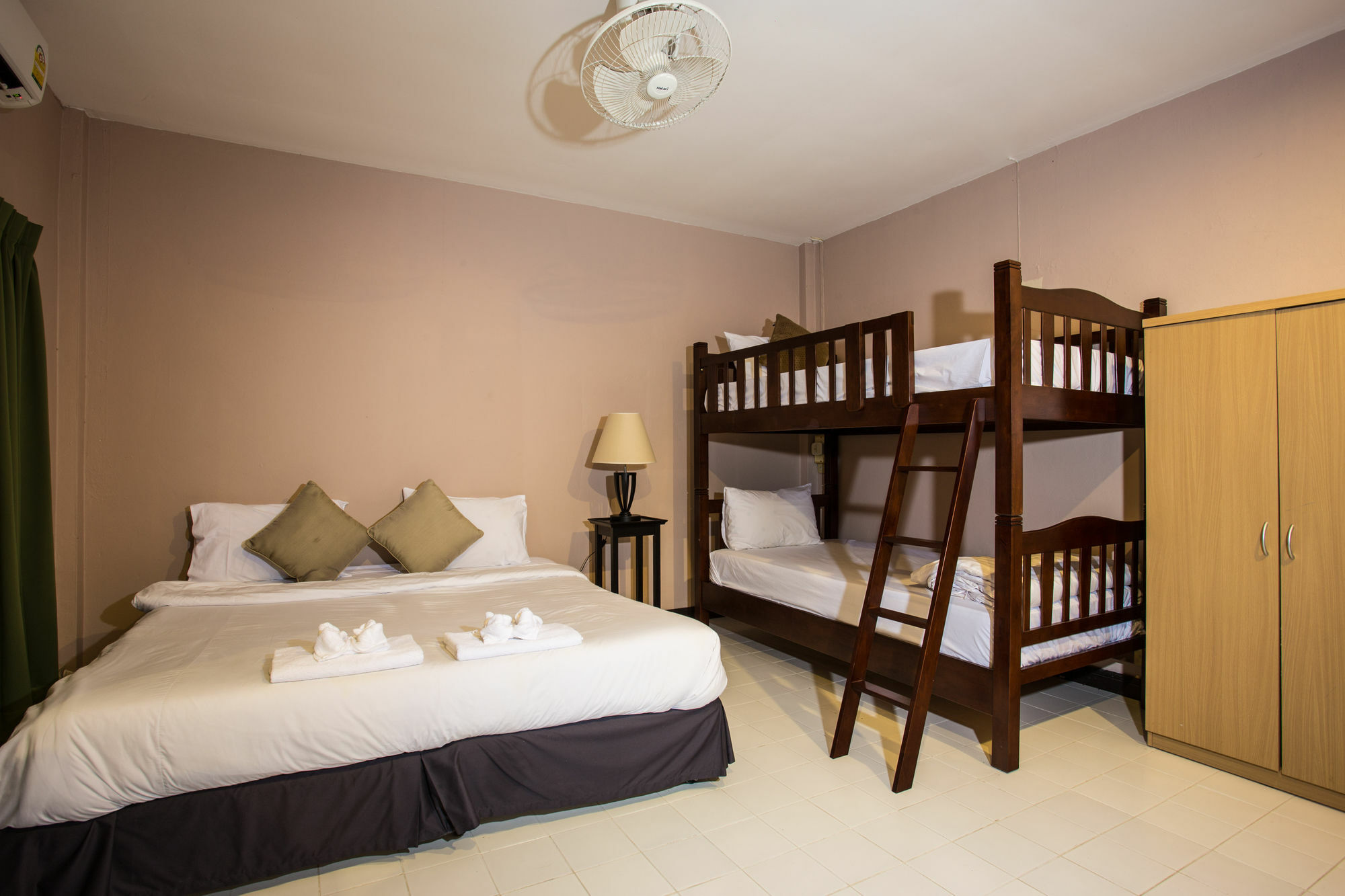 Kata Beachwalk And
