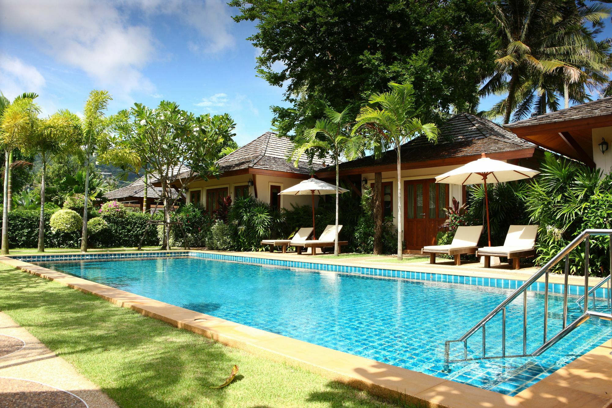 Pai Tan - Sha Extra Bang Tao Beach (Phuket)