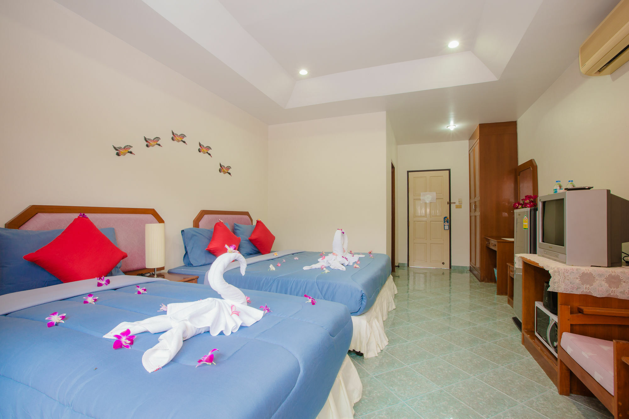 Aparthotel Chusri 3*