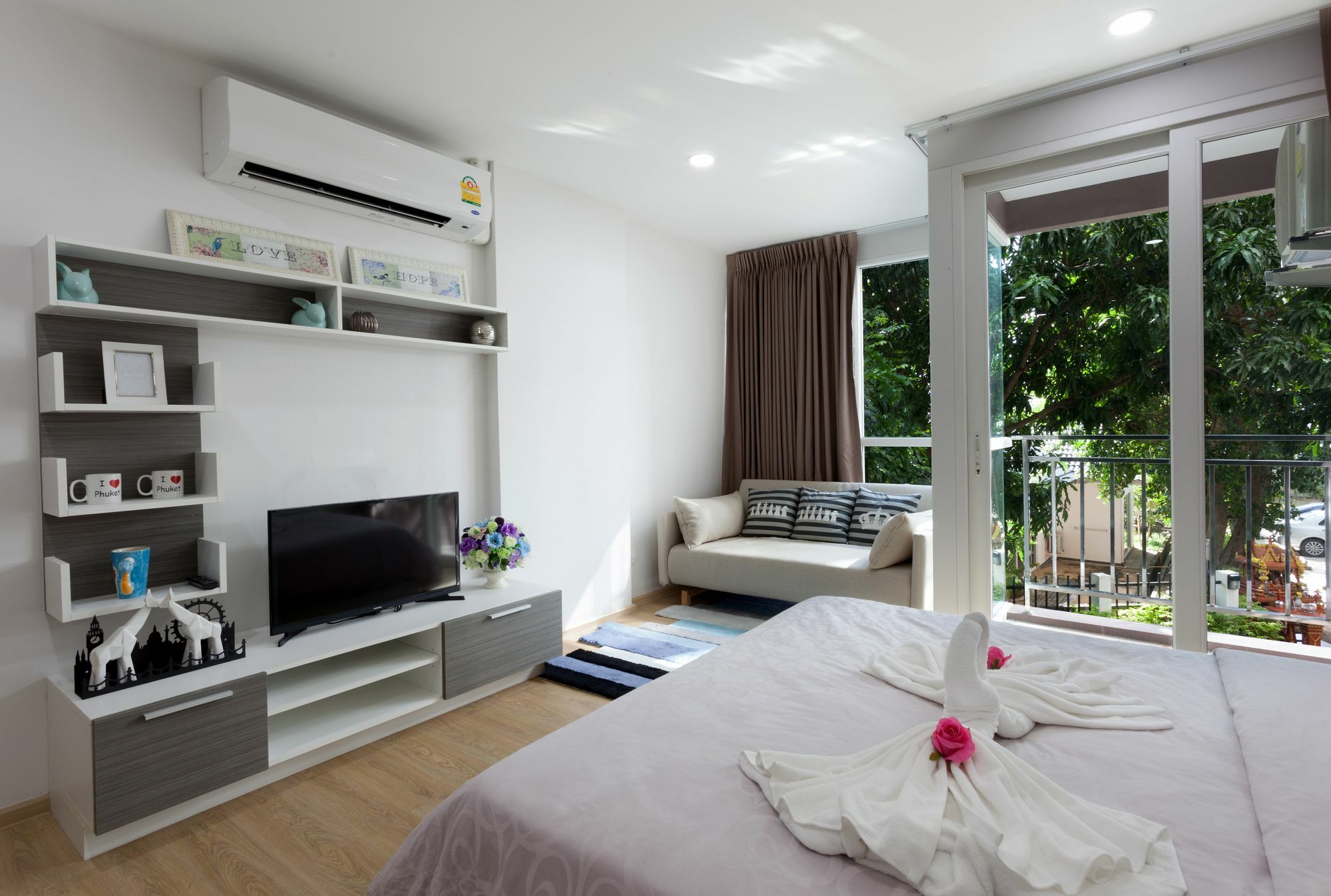 Ozone Condotel Studio Kata Beach (Phuket)