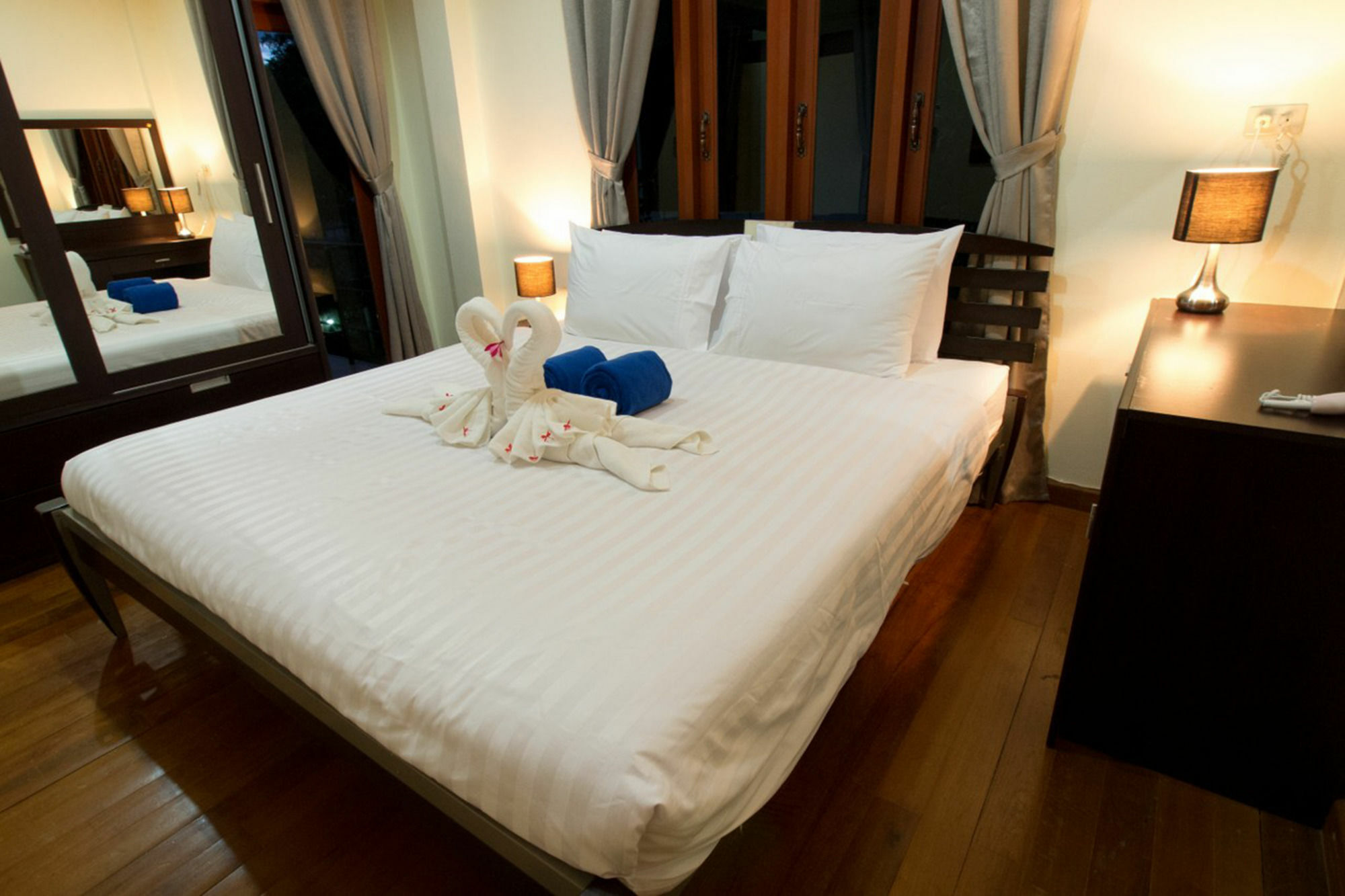 Aisawan * Bang Tao Beach (Phuket)