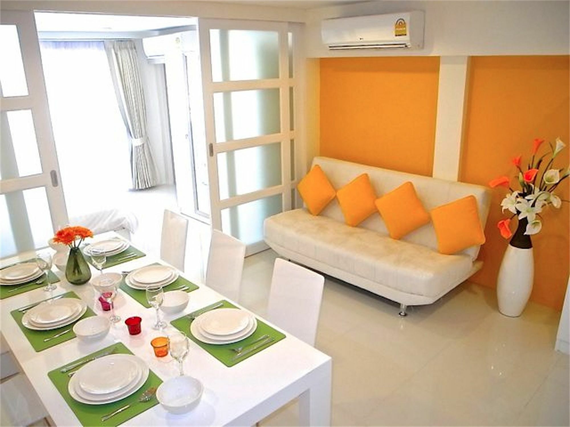 Plaza 1 Bedroom Modern