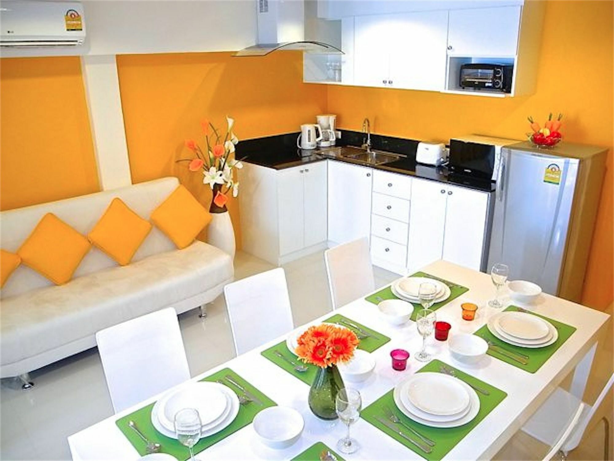 Plaza 1 Bedroom Modern *