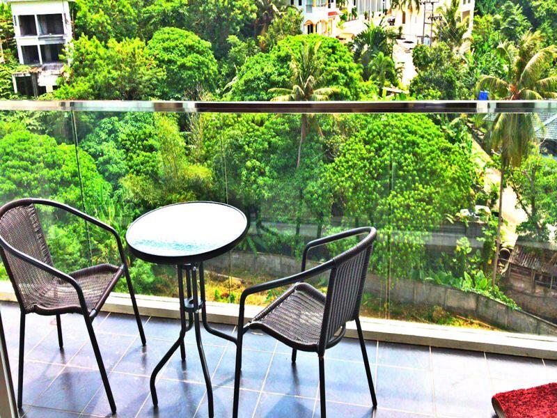 Seventh Apartment *