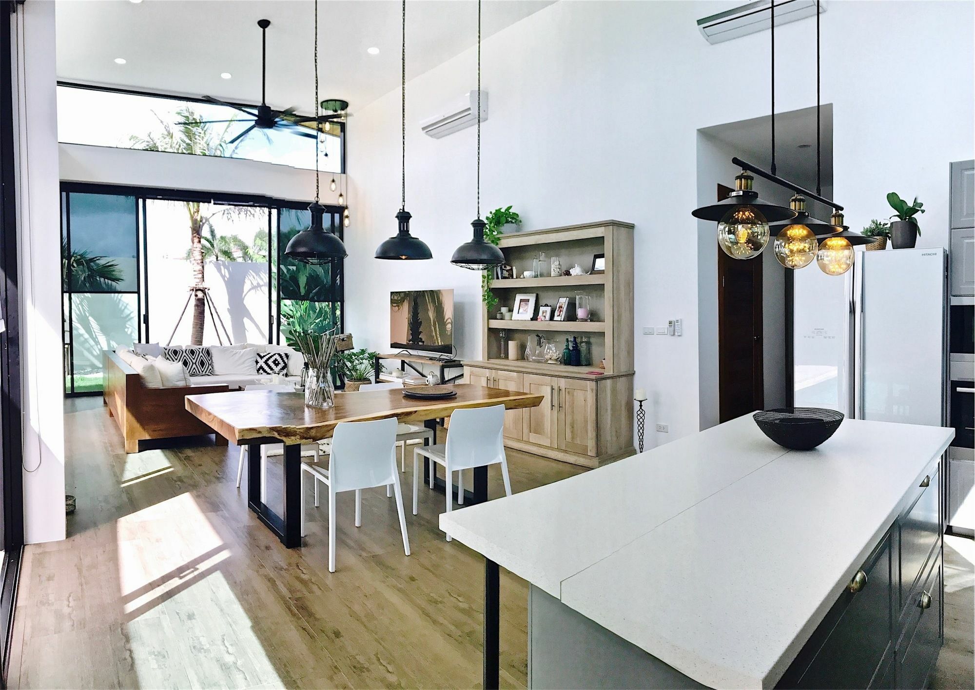 New Wonderful In Nai Harn Center
