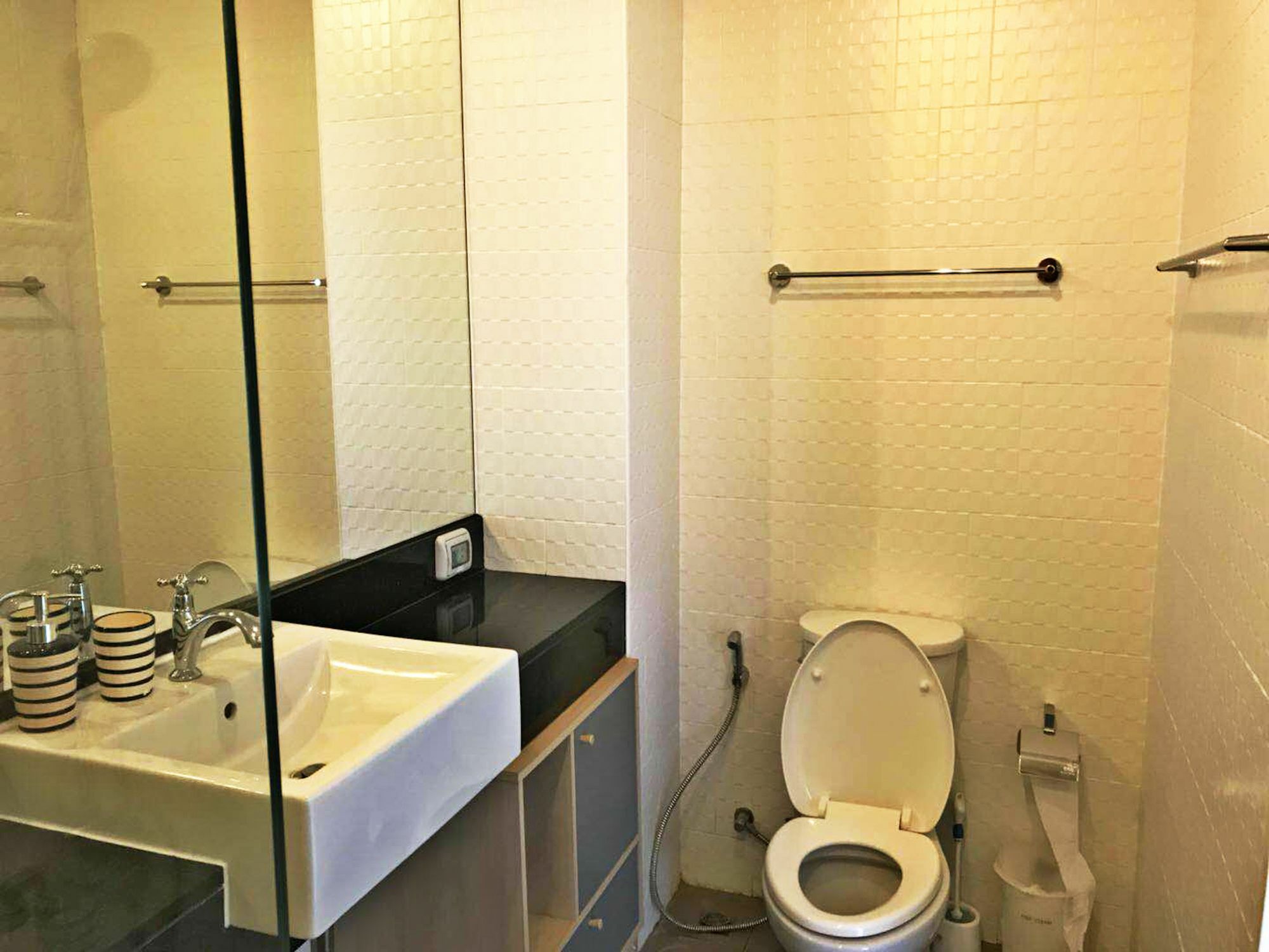 Apartment Seventh Karon