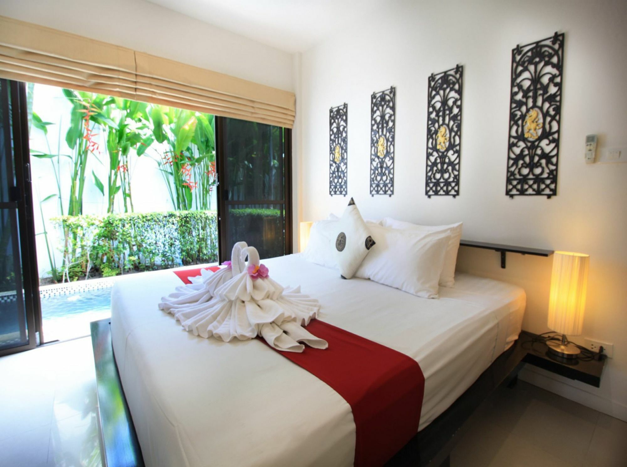 Coconut Grove Boutique Villa Rawai