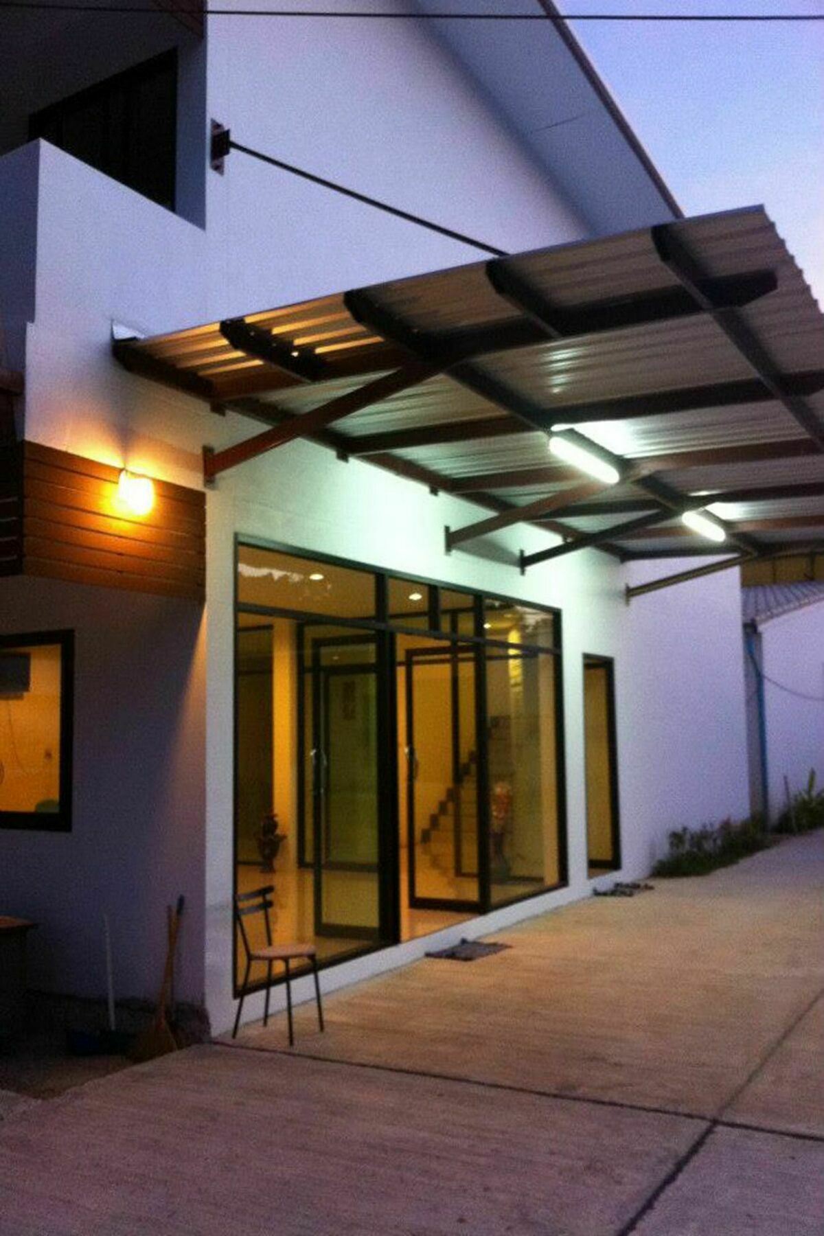 Phuthara Mansion Apartment *