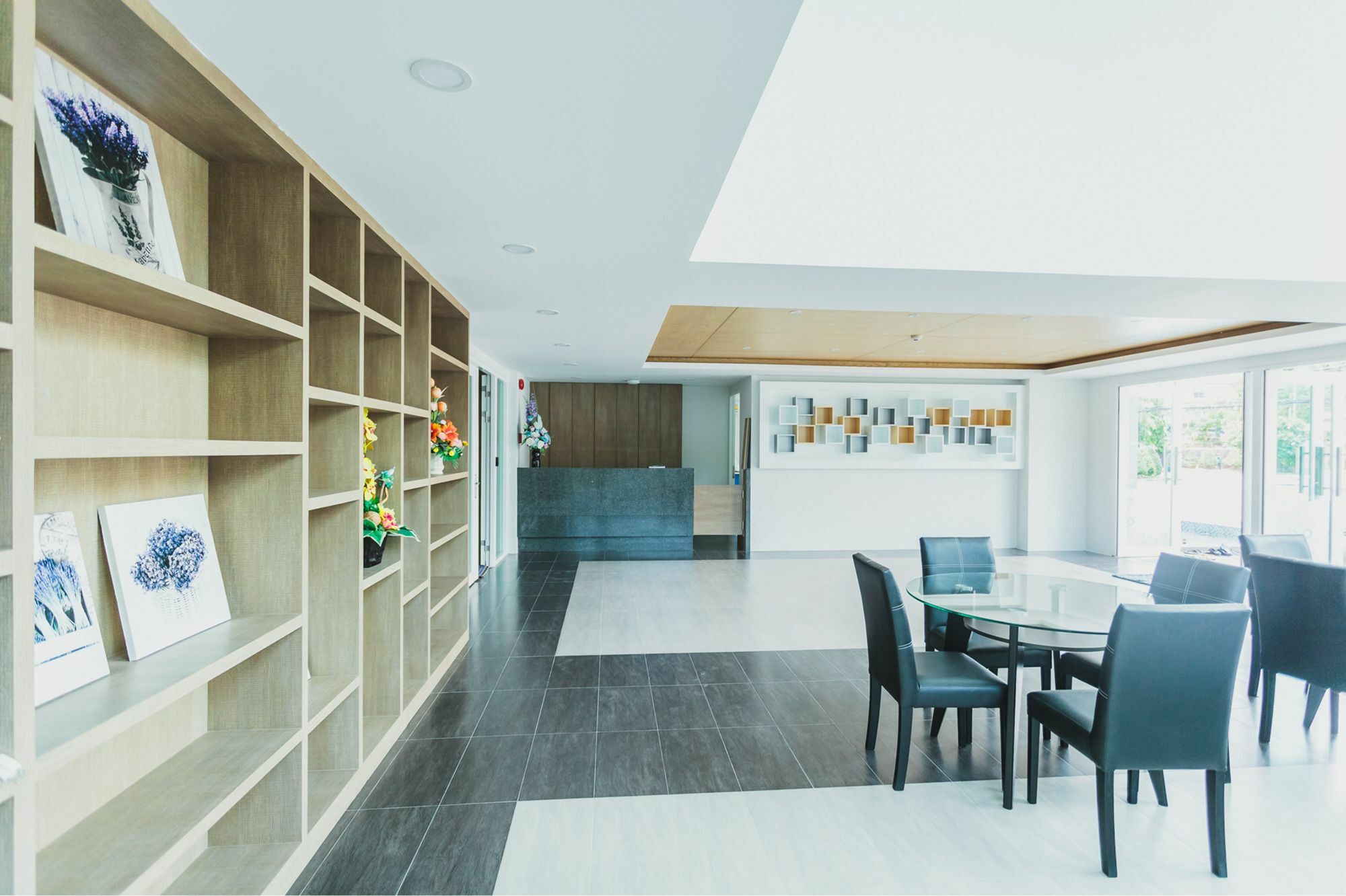 In In Ozone D618 Apartment *