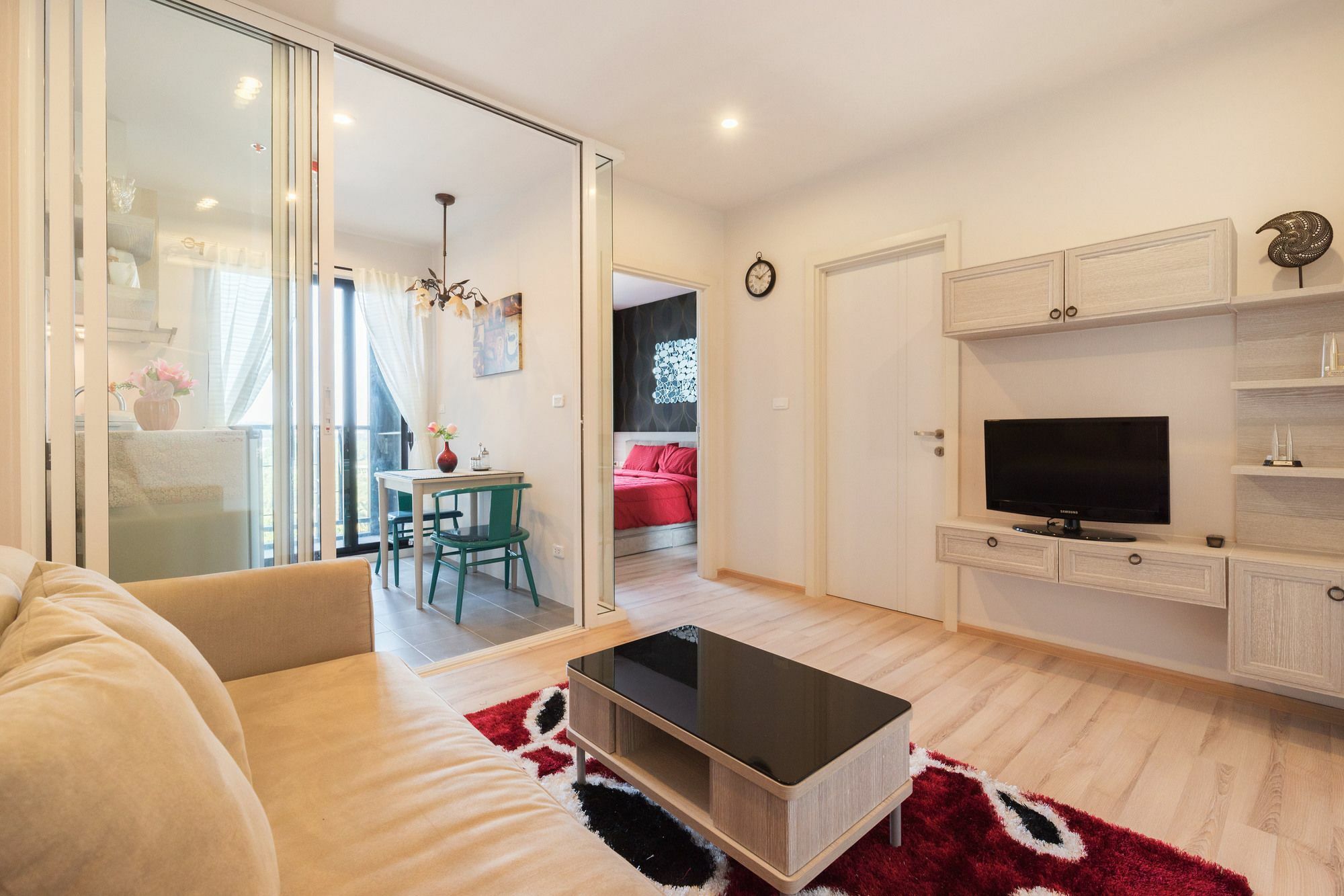 Favstay - The Base Height Phuket * Ratsada