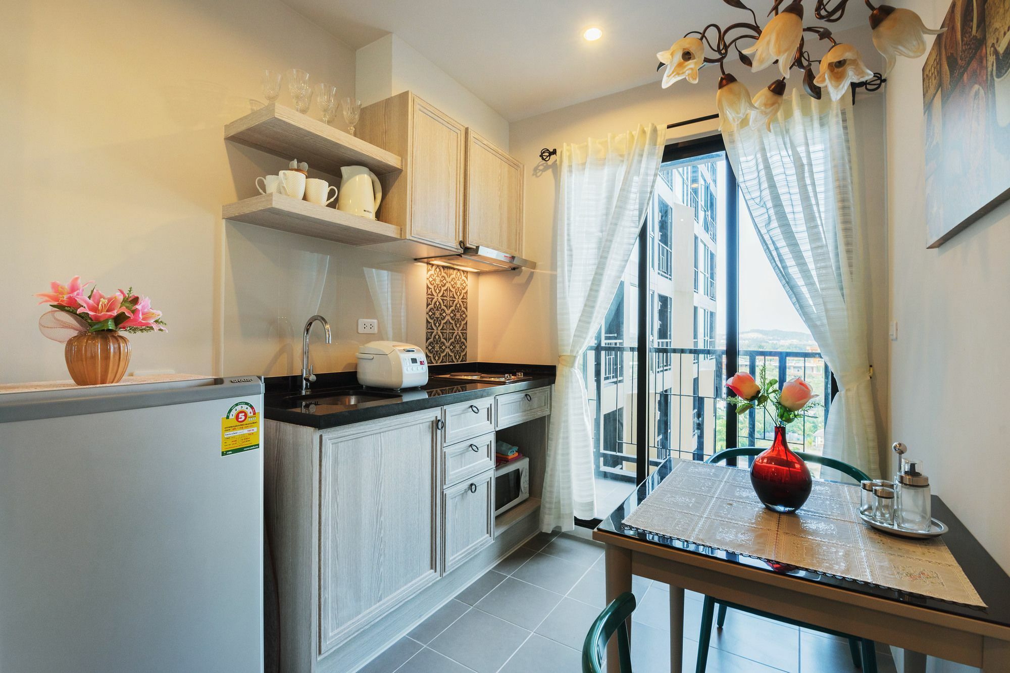 Favstay - The Base Height Phuket Apartment *