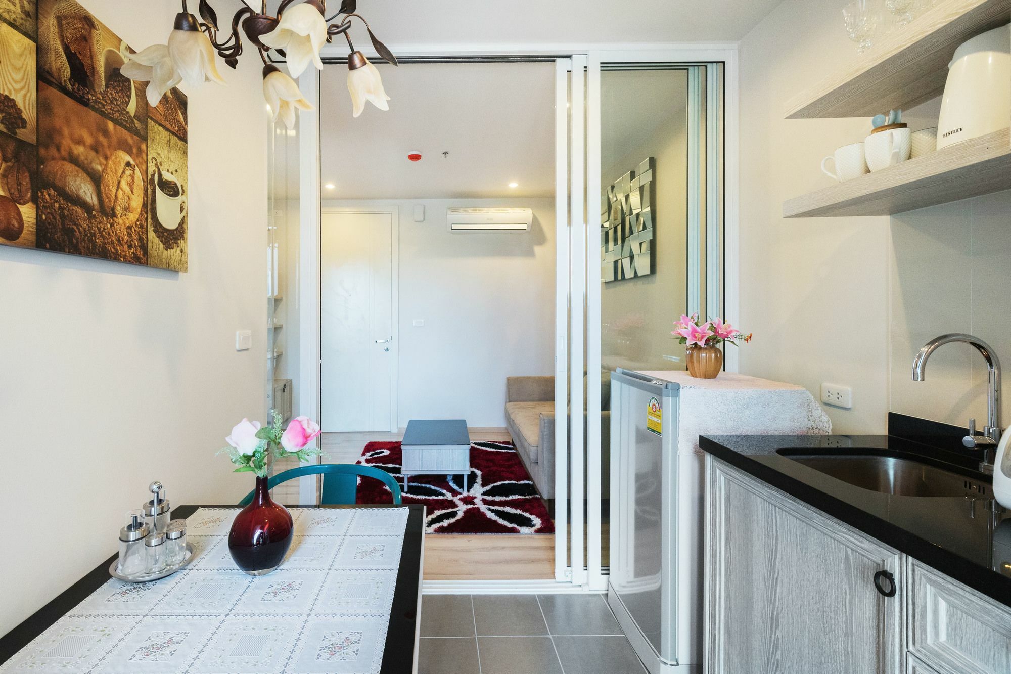 Favstay - The Base Height Phuket * Ratsada
