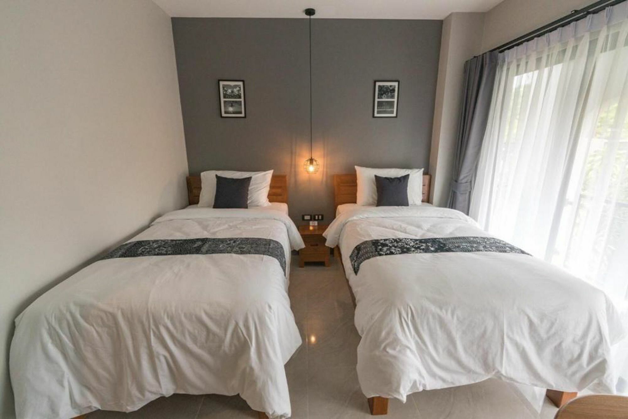 The Besavana - Sha Extra 3*