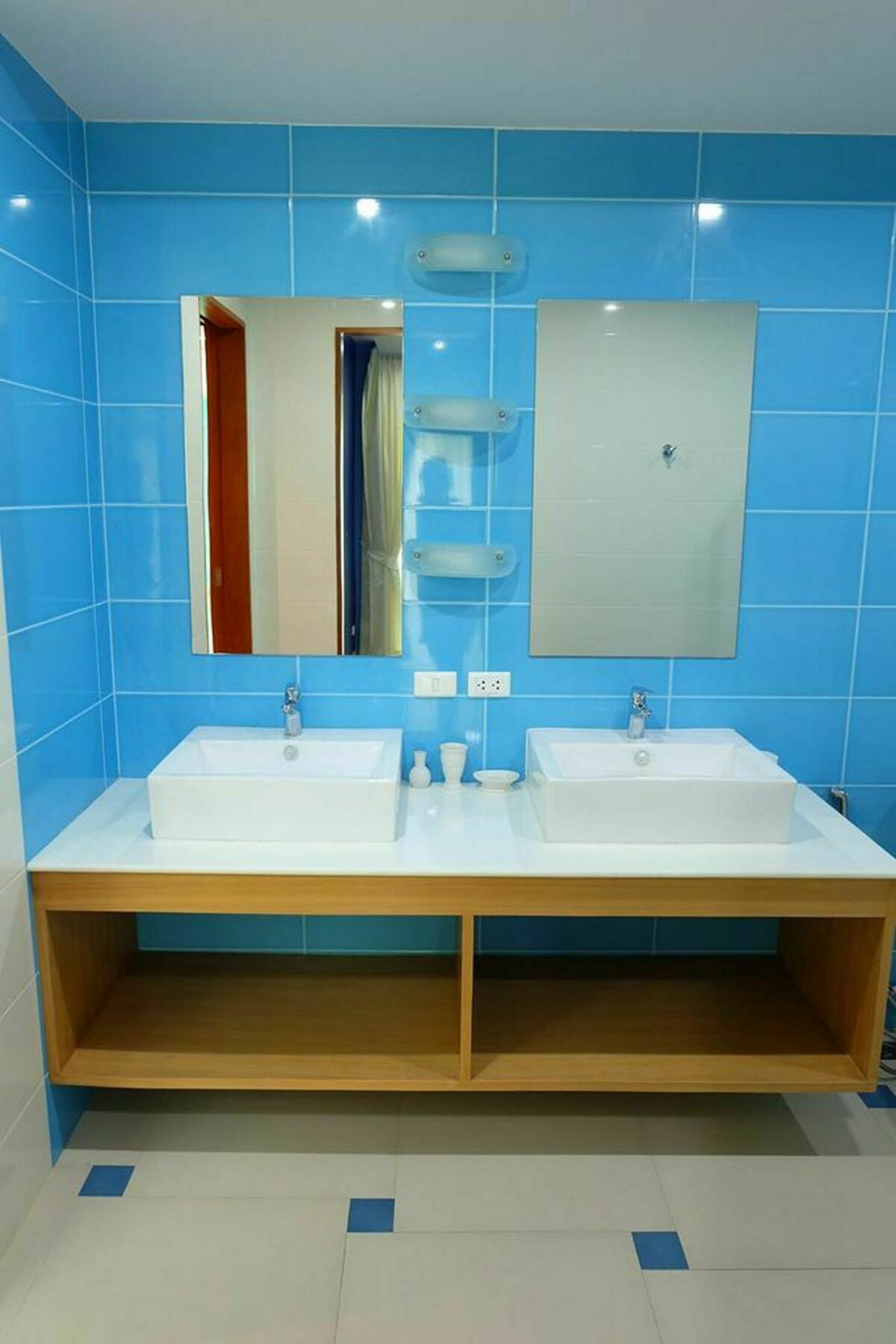 Apartment Condor Nai Harn