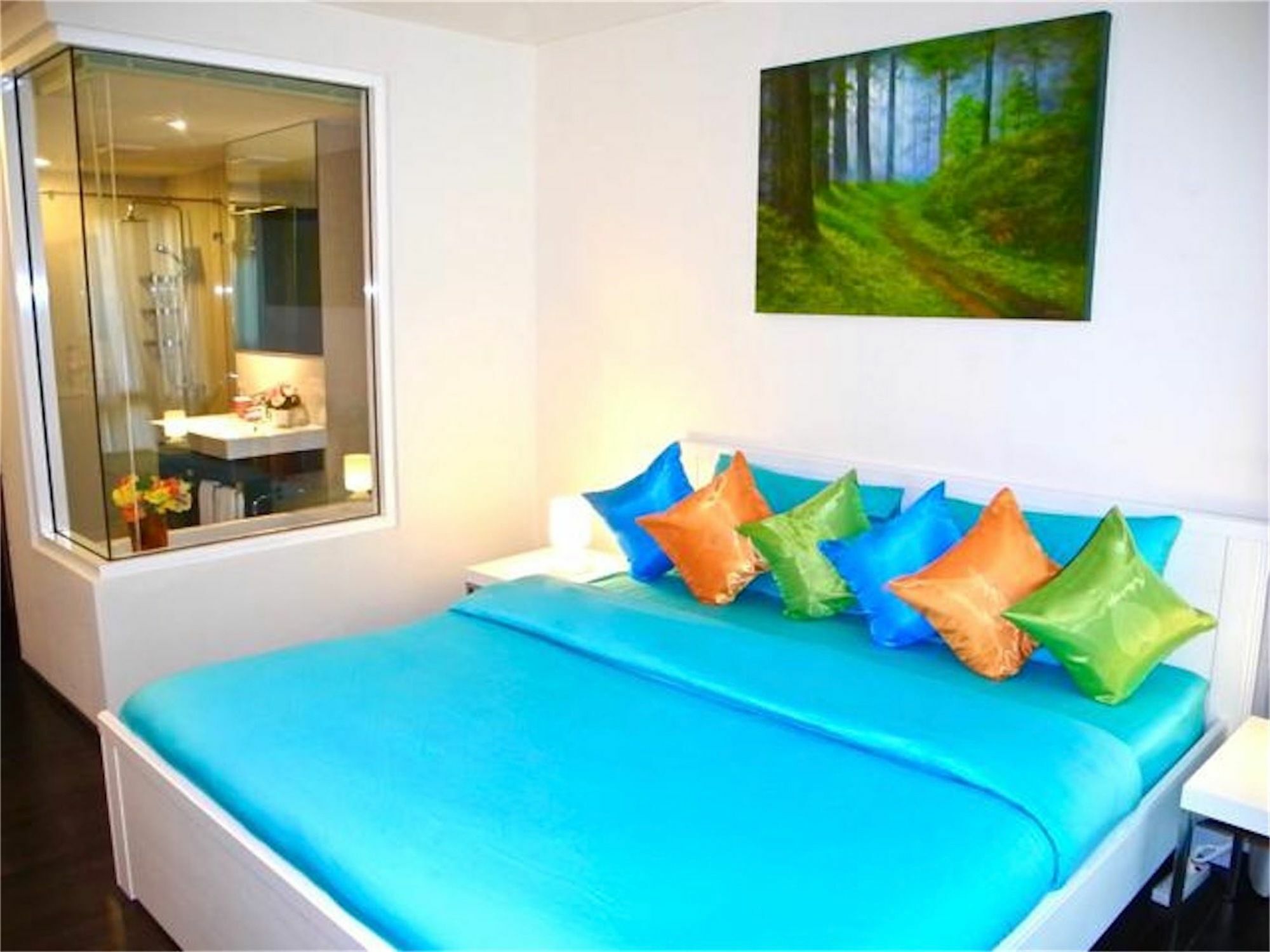 Title 2-bedroom Pool View Apartment *