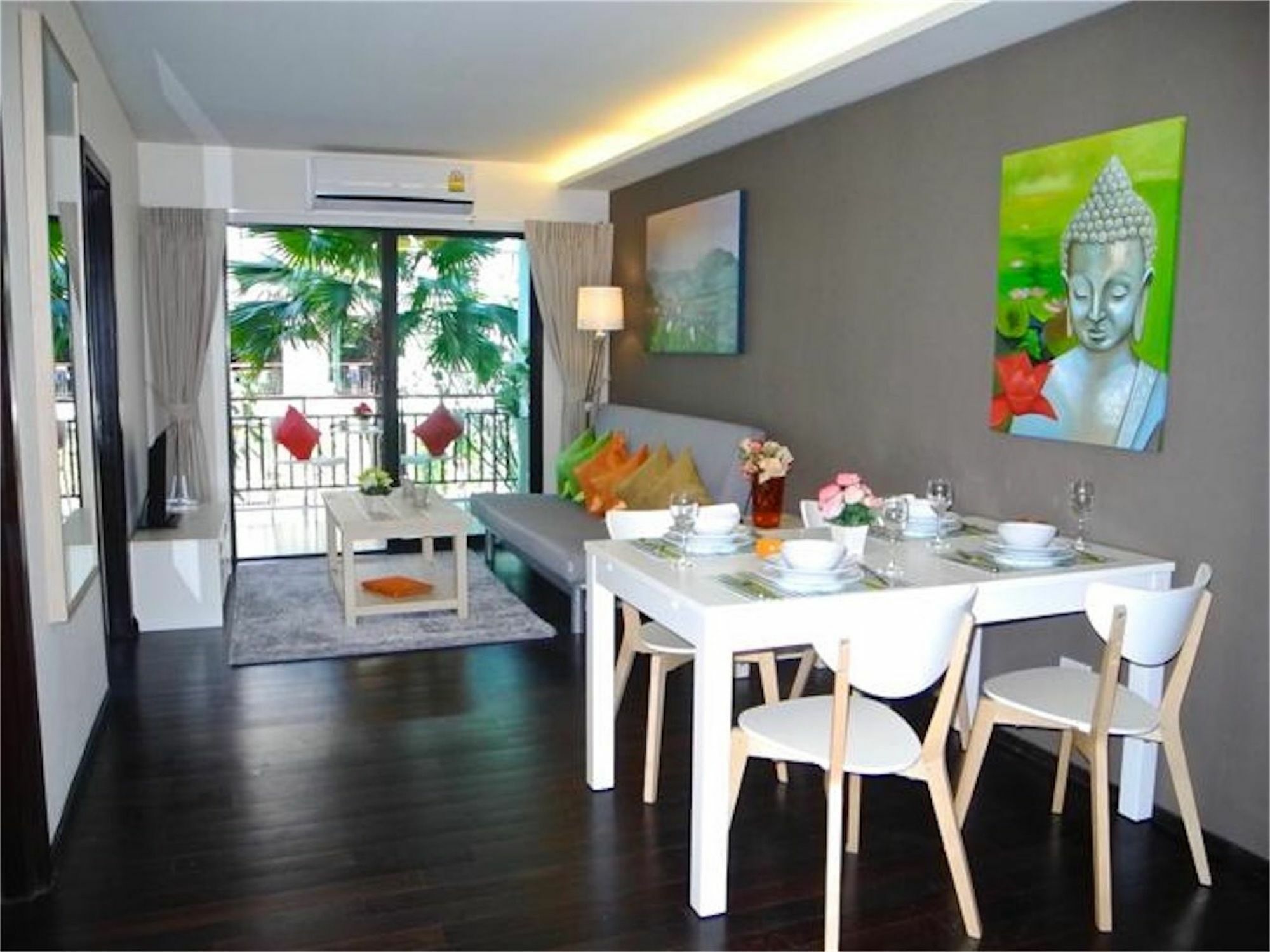 Title 2-bedroom Pool View Apartment