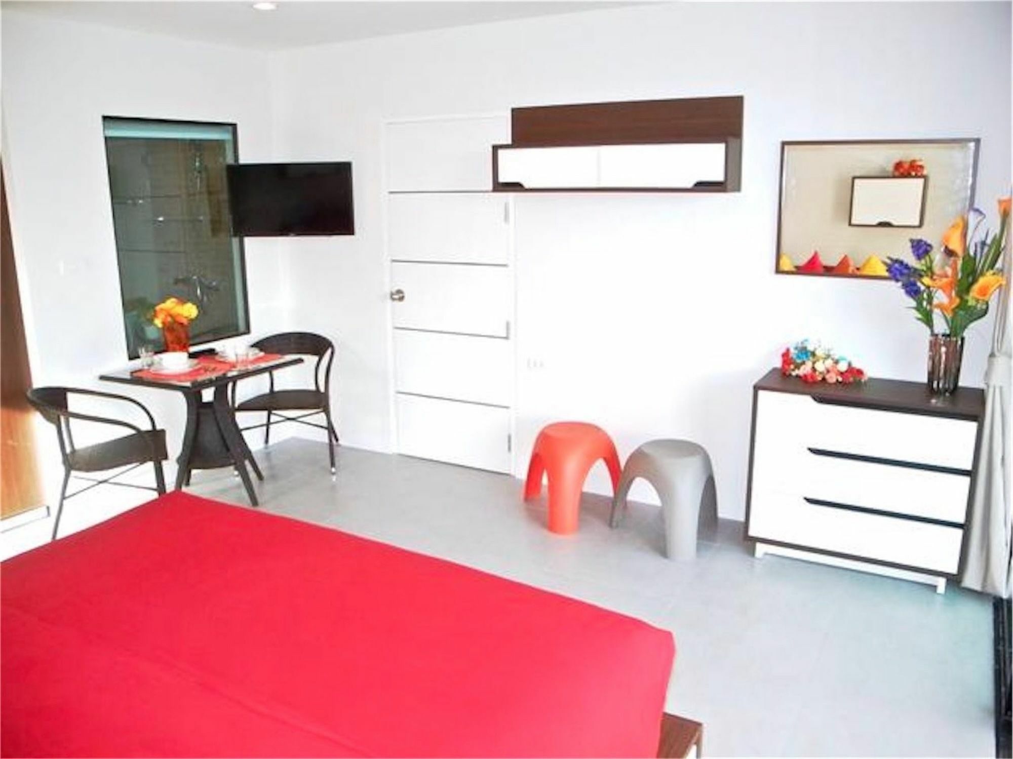 Bliss 2 Bedrooms Apartment *
