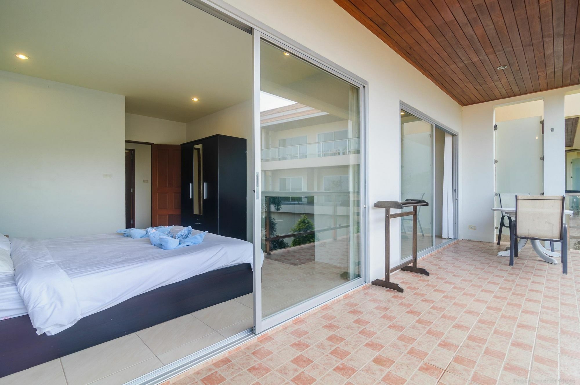 Bayshore Seaview Apartment