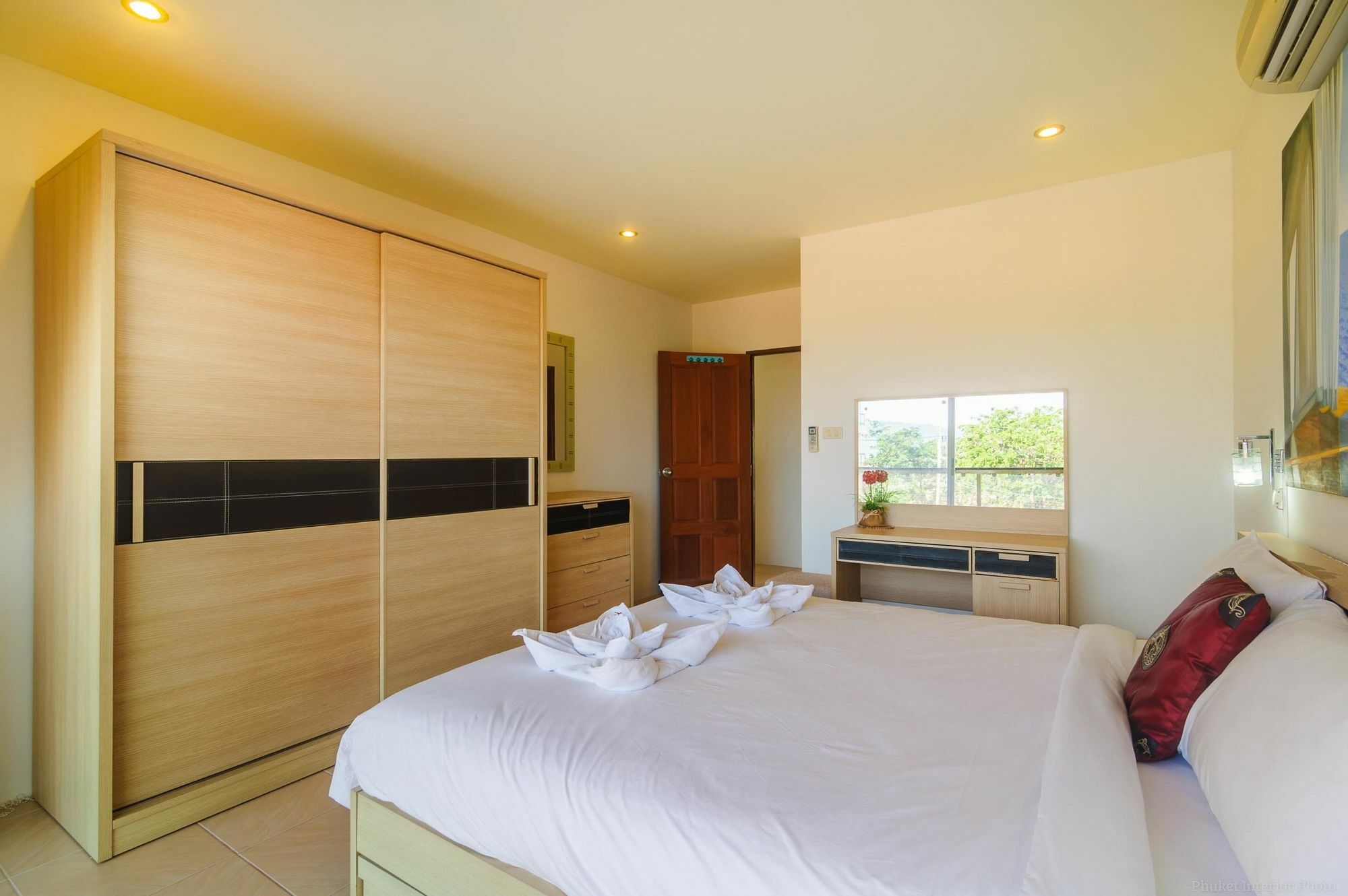 Bayshore Seaview Apartment Rawai