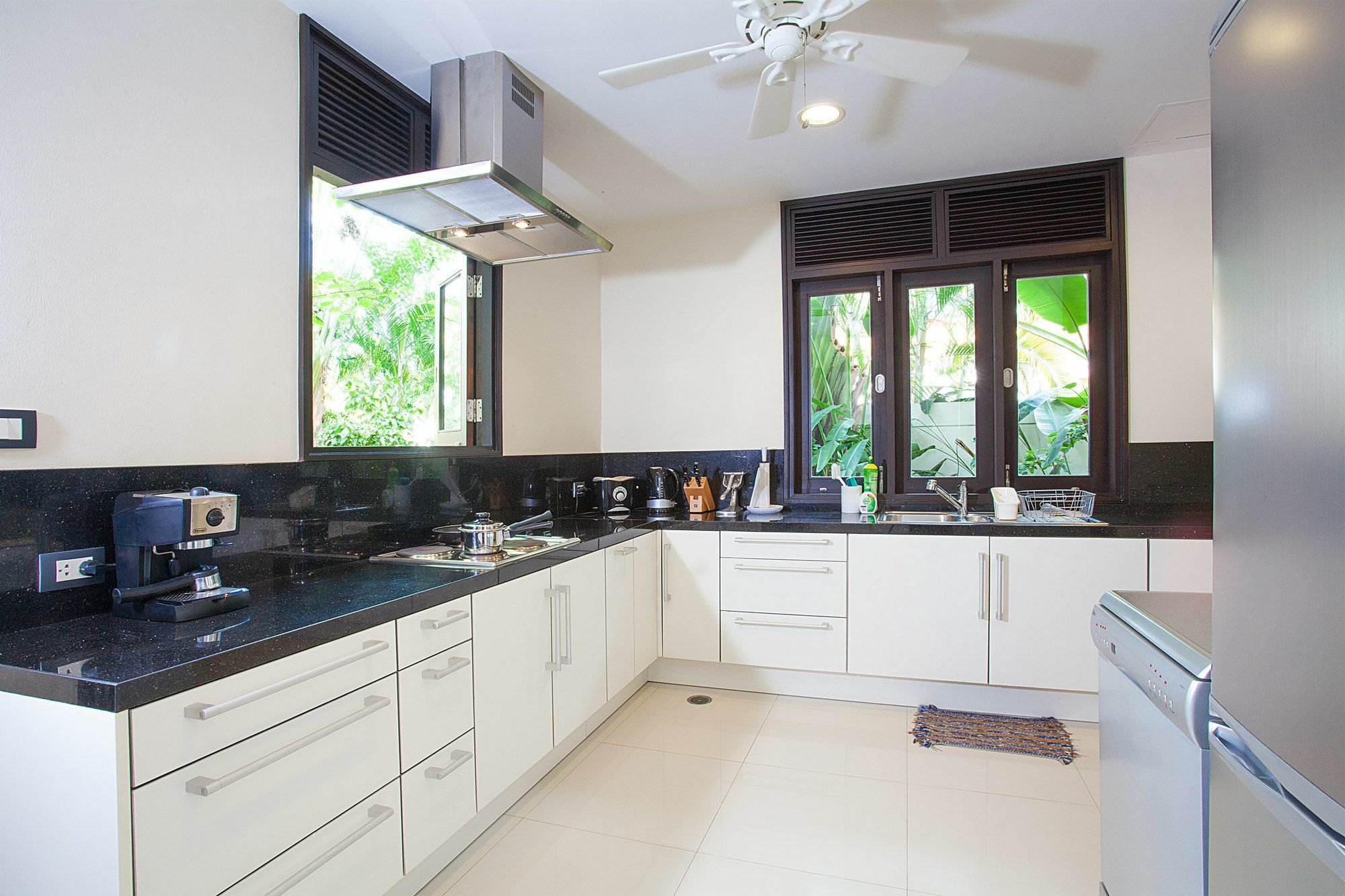 Chom Tawan Villa *