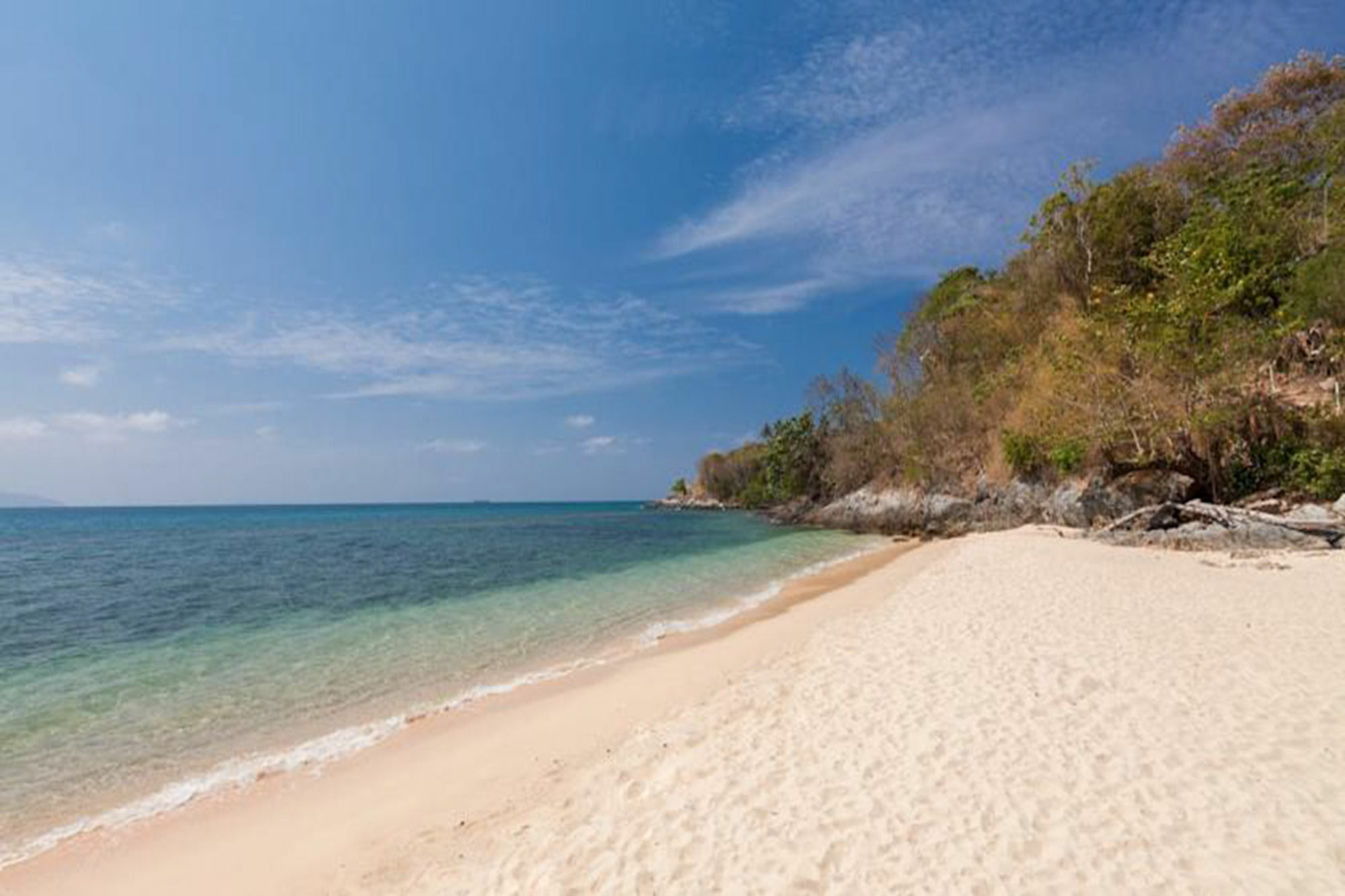 Baan Khunying - Secluded Phuket Beachfront Villa