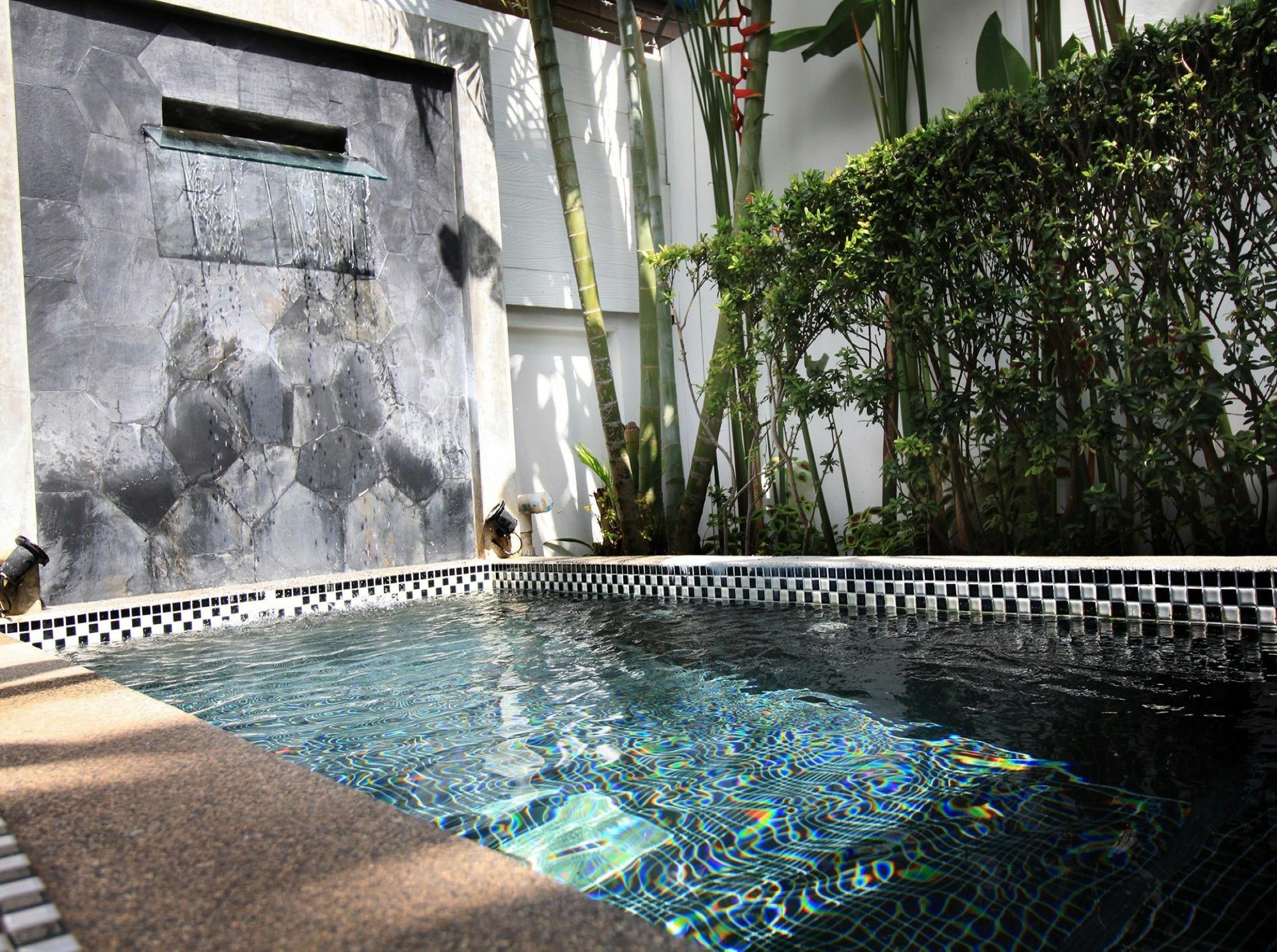 Villa Coconut Grove Boutique *