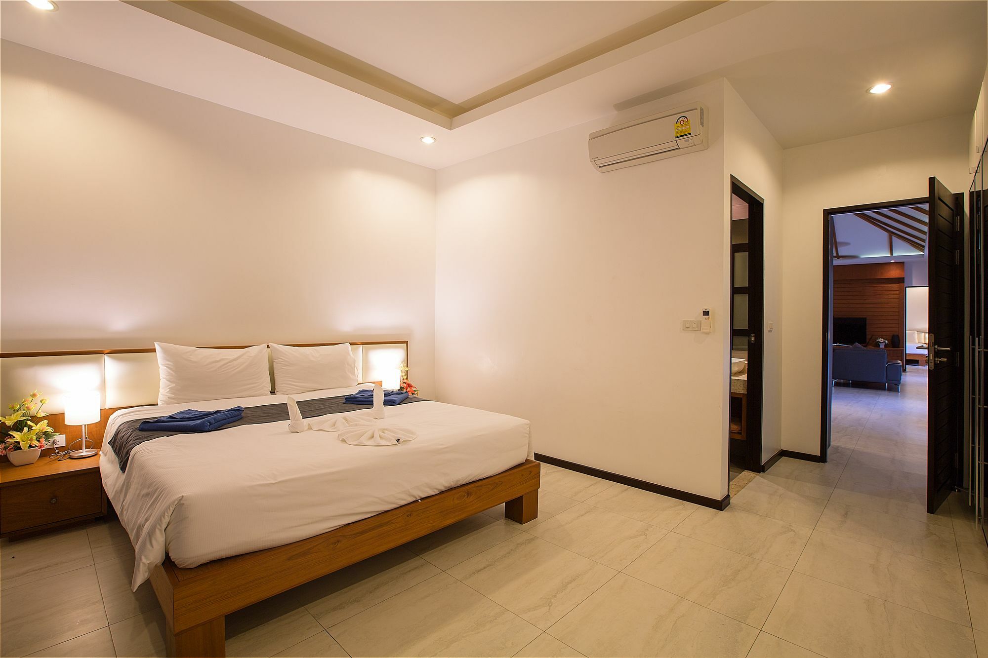 Berry By Tropiclook: Shanti Style Nai Harn Villa