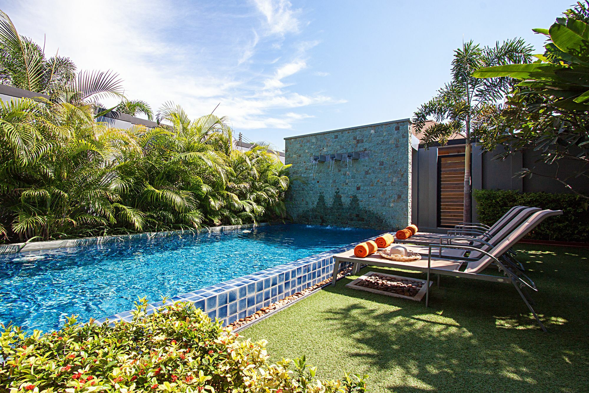 Preuk Sah Villa *