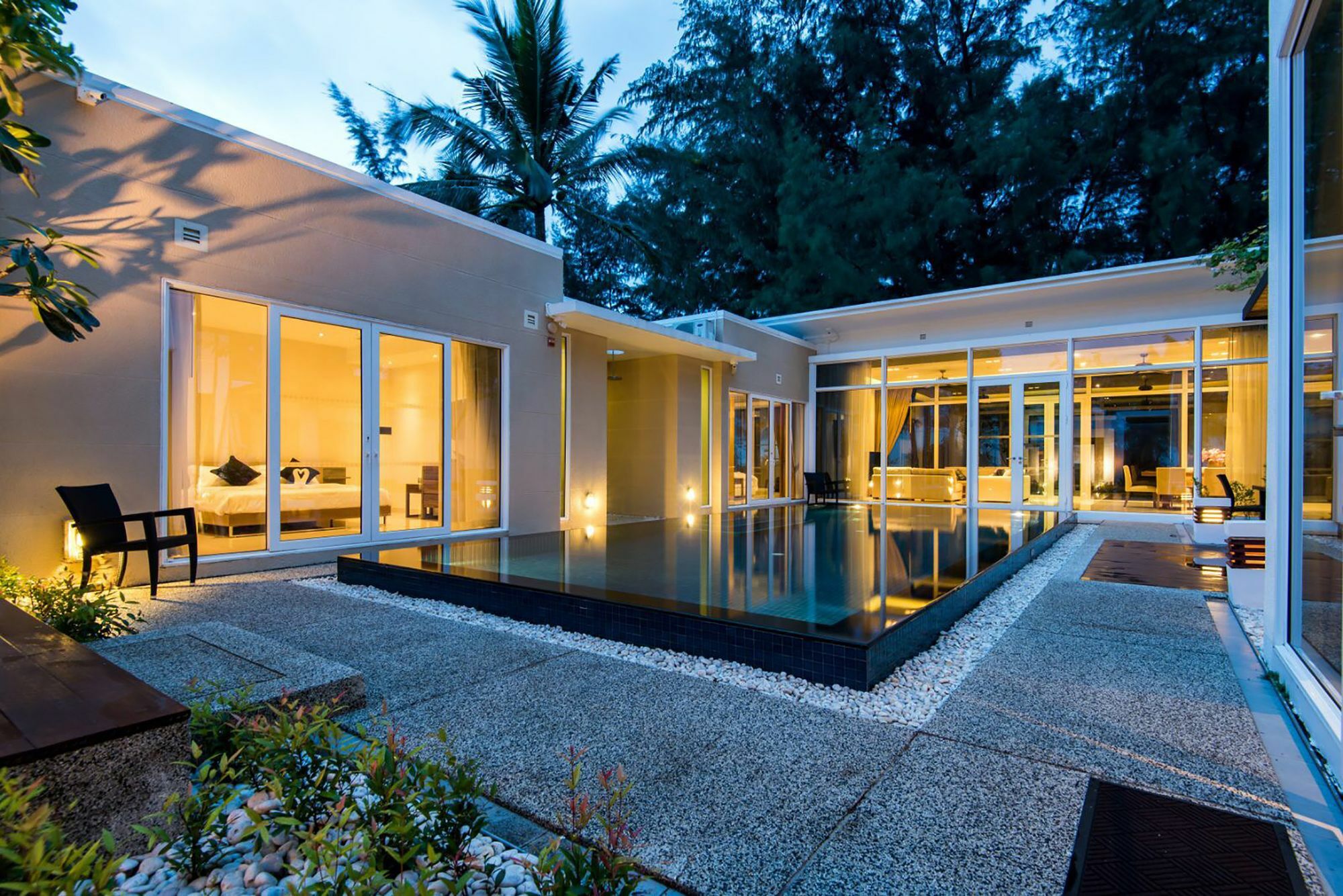 Excellence Beachfront Villa