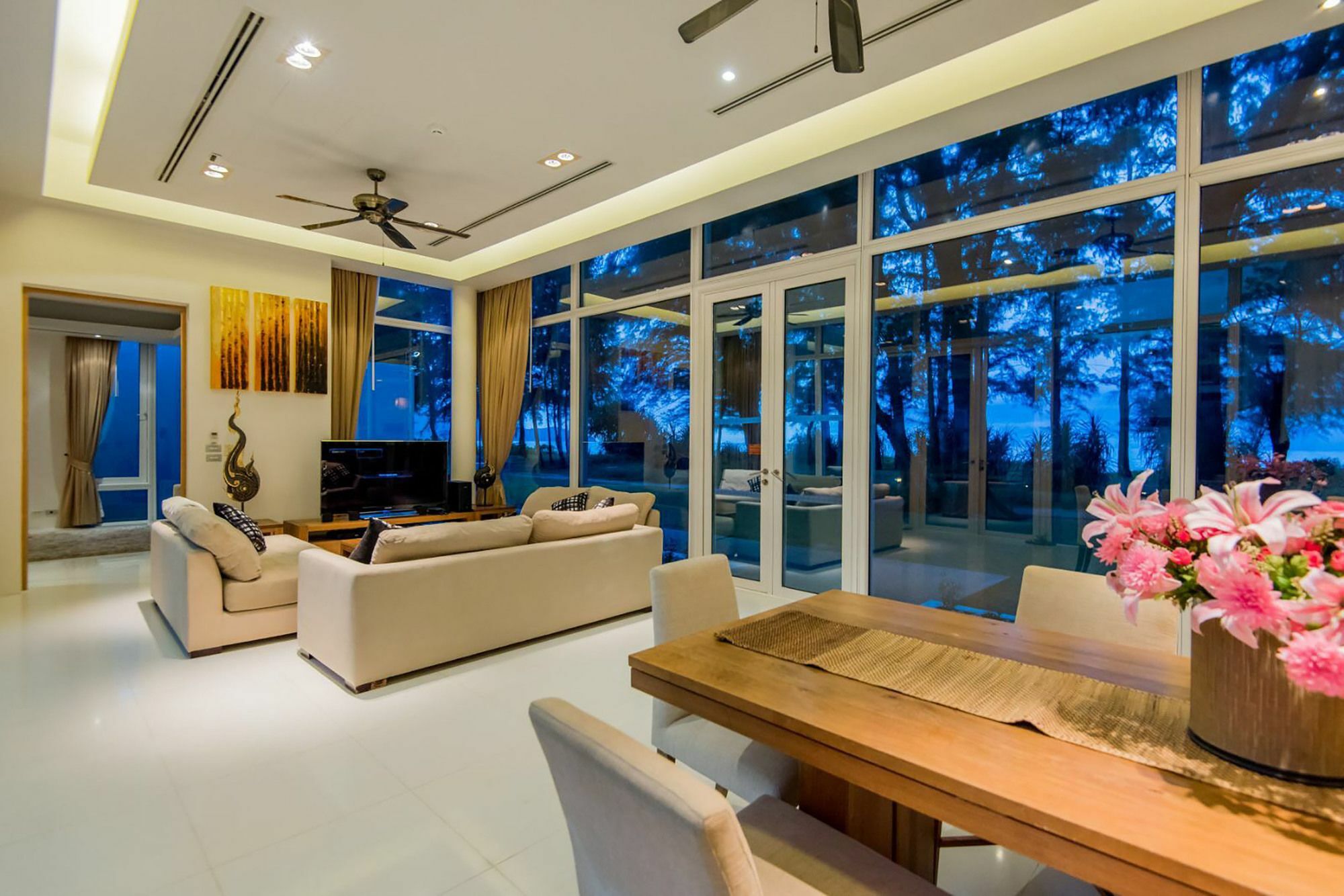 Excellence Beachfront Villa Mai Khao
