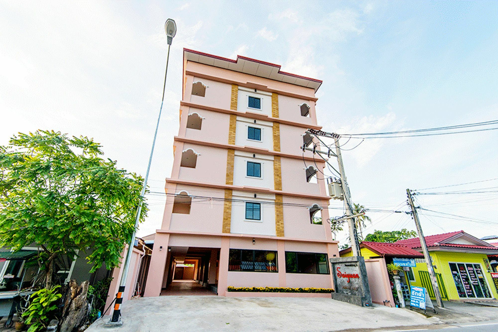 Saiyuan Phuket Hotel