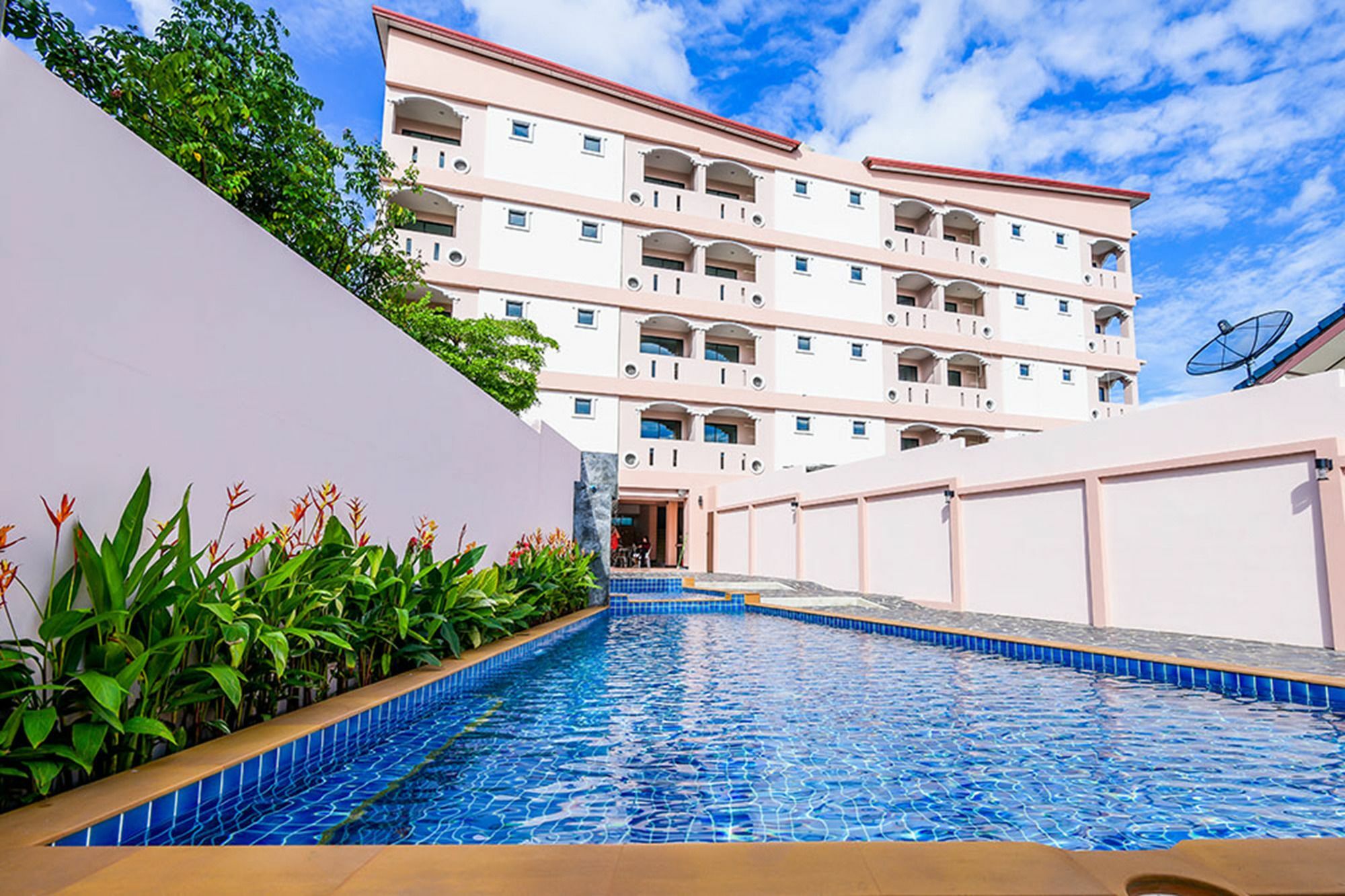 Hotel Saiyuan Phuket 3*
