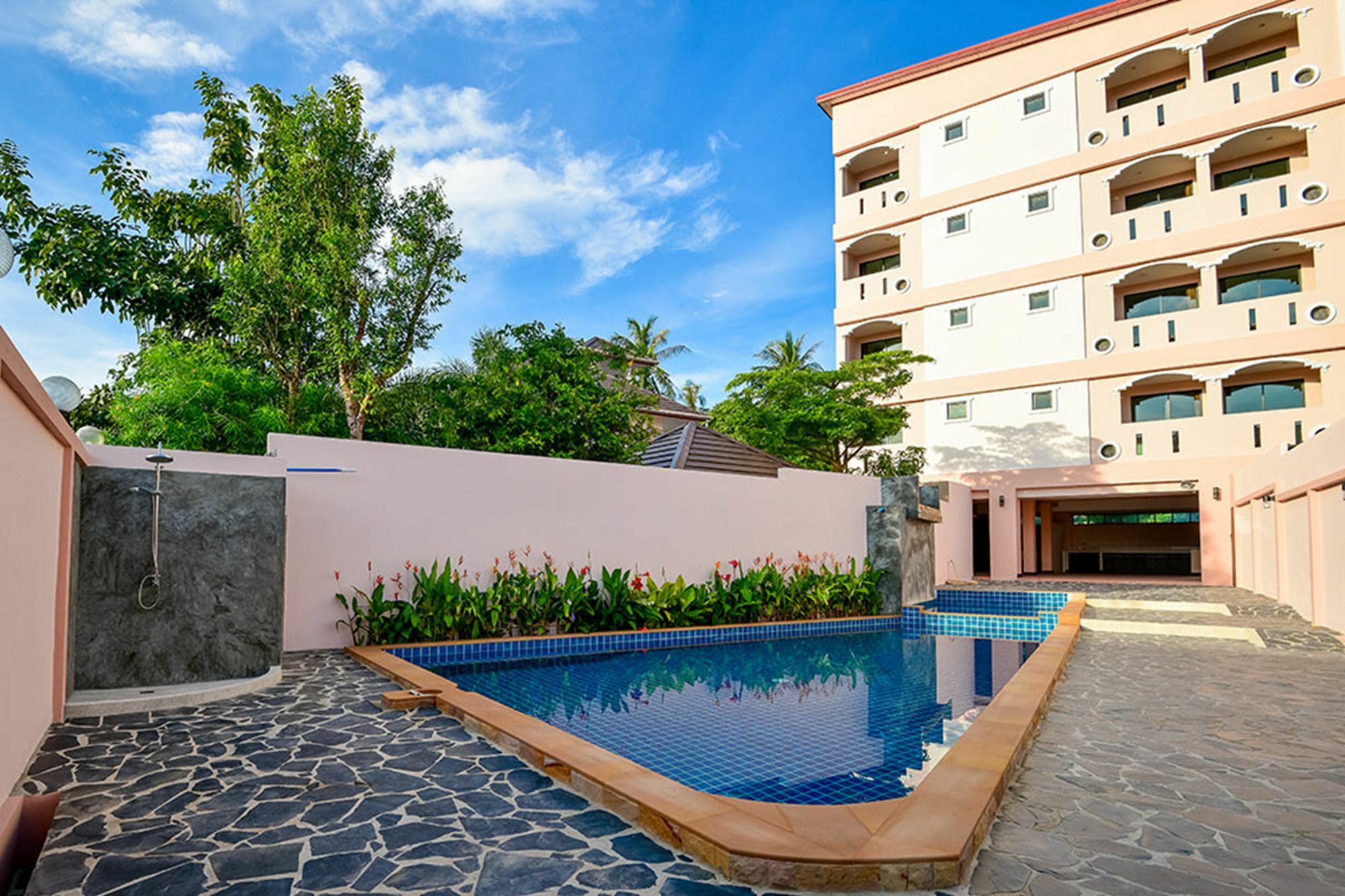 Hotel Saiyuan Phuket Rawai
