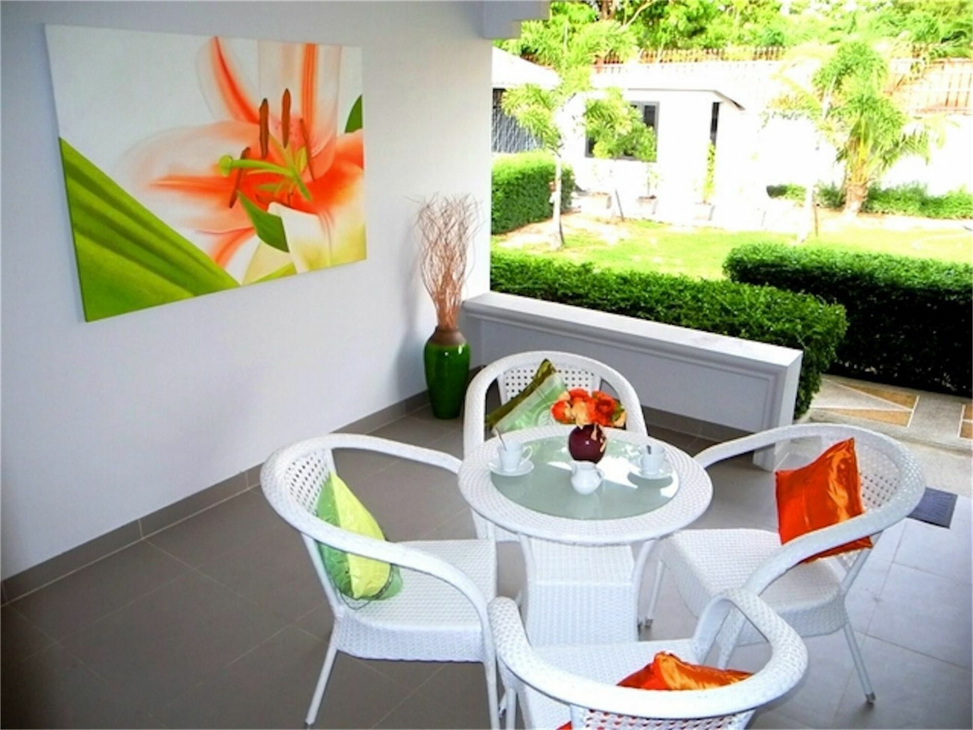 Leaf 1 2 Bedrooms Villa